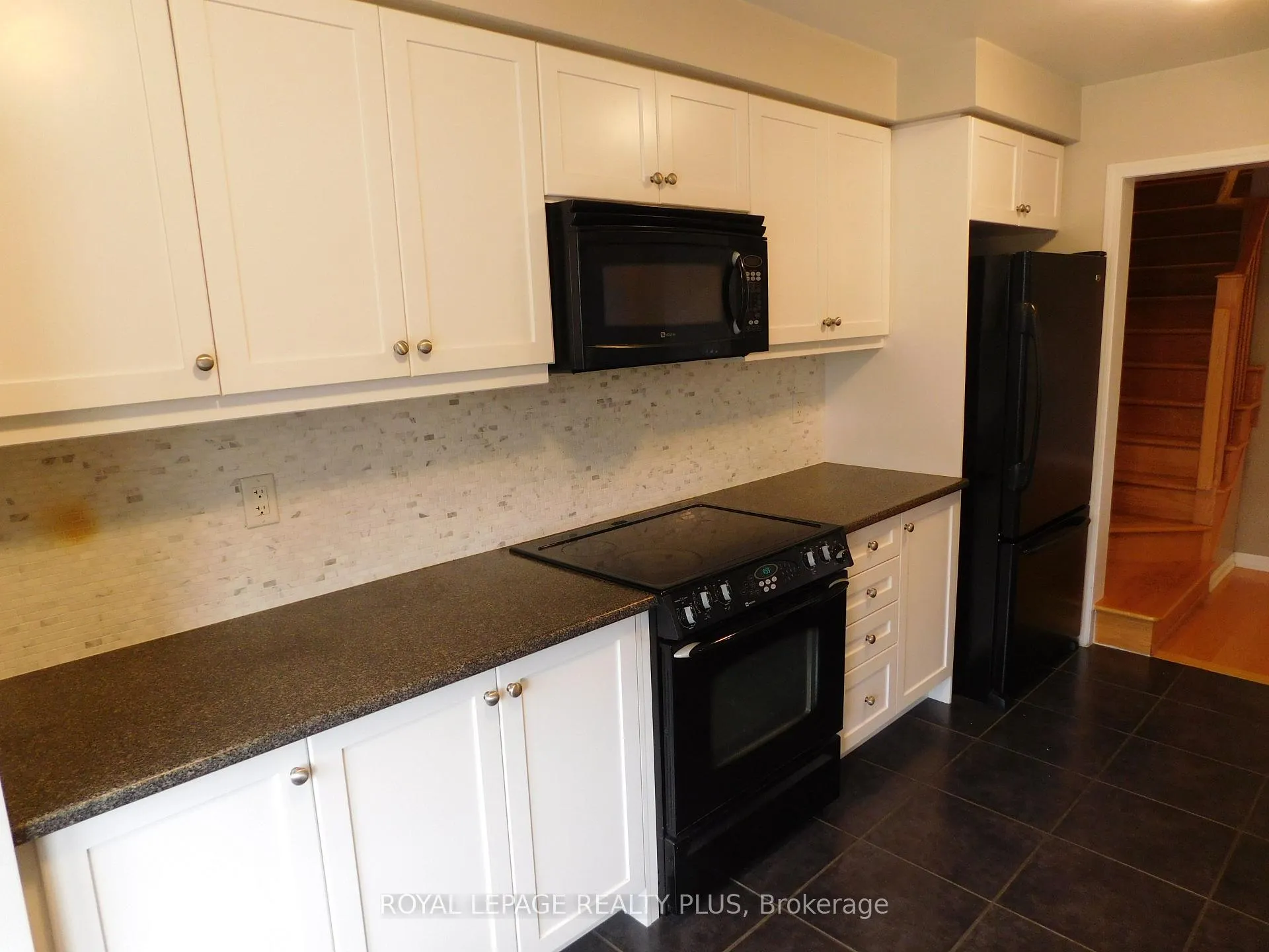 Photo 14 of 575 Speyer Circle, Milton, Harrison — HOMEH