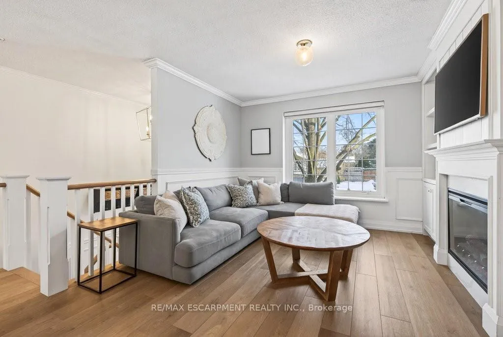 Photo 15 of 16 Forestgate Drive, Hamilton, Fessenden — HOMEH