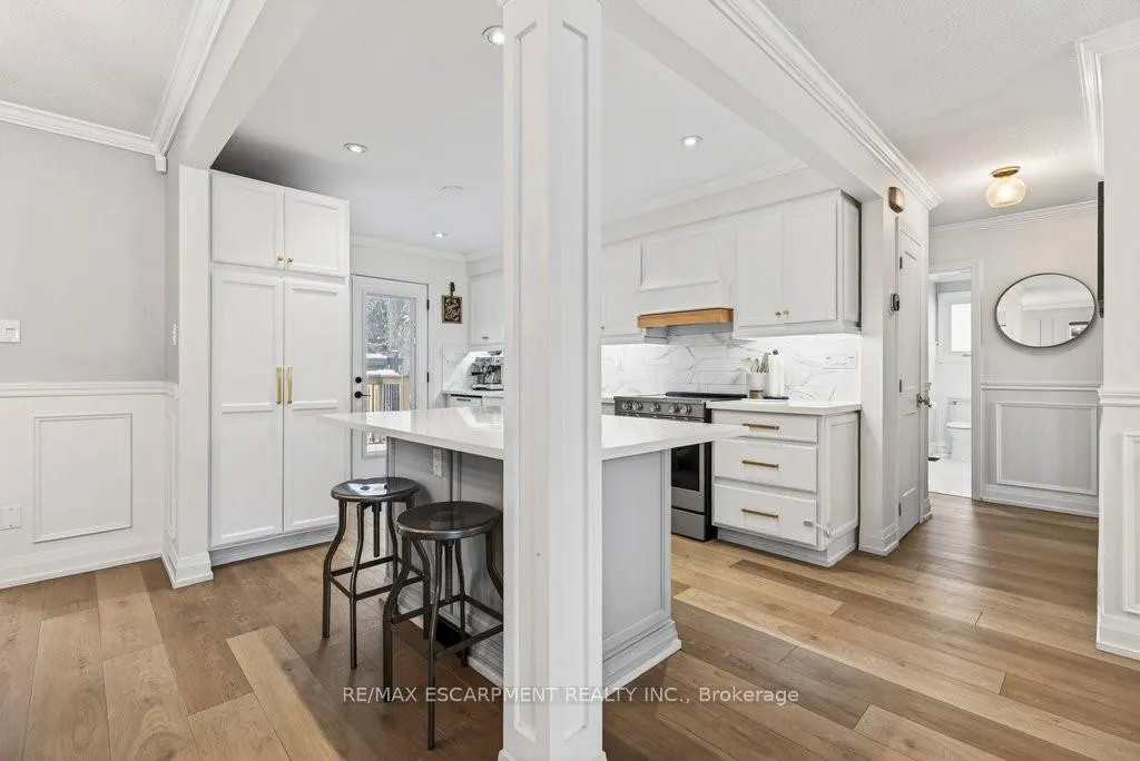 Photo 21 of 16 Forestgate Drive, Hamilton, Fessenden — HOMEH