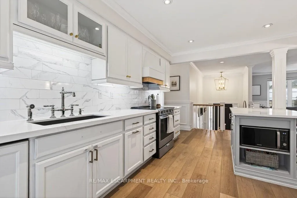 Photo 25 of 16 Forestgate Drive, Hamilton, Fessenden — HOMEH