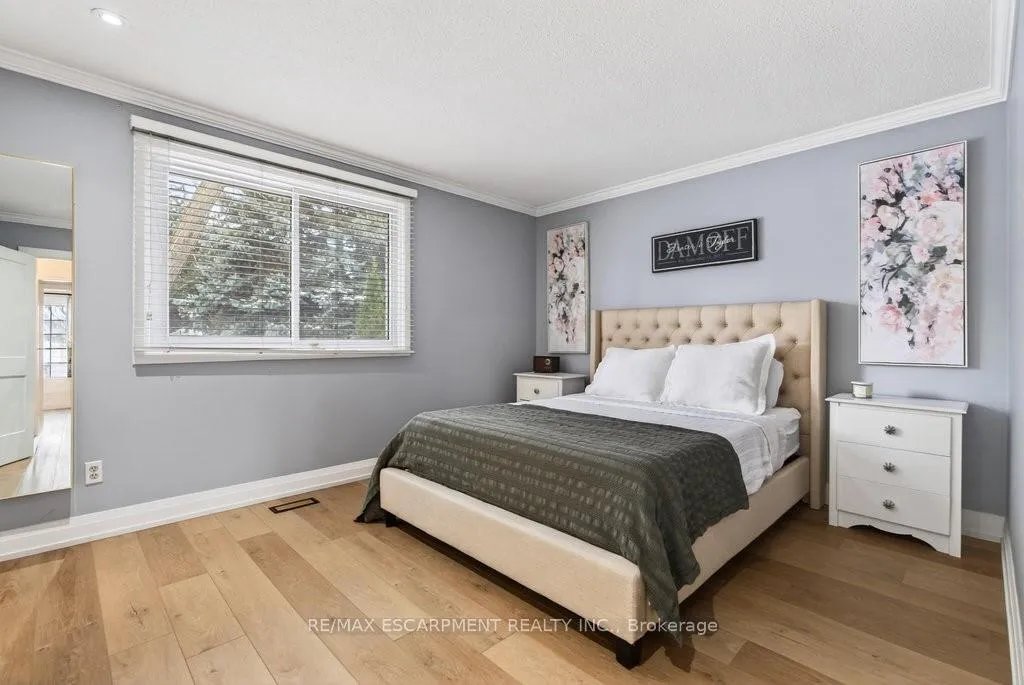Photo 30 of 16 Forestgate Drive, Hamilton, Fessenden — HOMEH