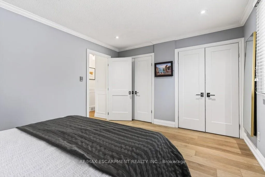 Photo 31 of 16 Forestgate Drive, Hamilton, Fessenden — HOMEH