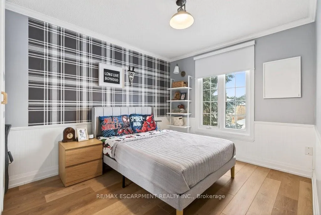 Photo 32 of 16 Forestgate Drive, Hamilton, Fessenden — HOMEH