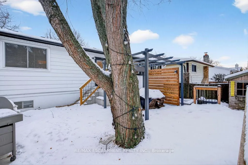 Photo 45 of 16 Forestgate Drive, Hamilton, Fessenden — HOMEH
