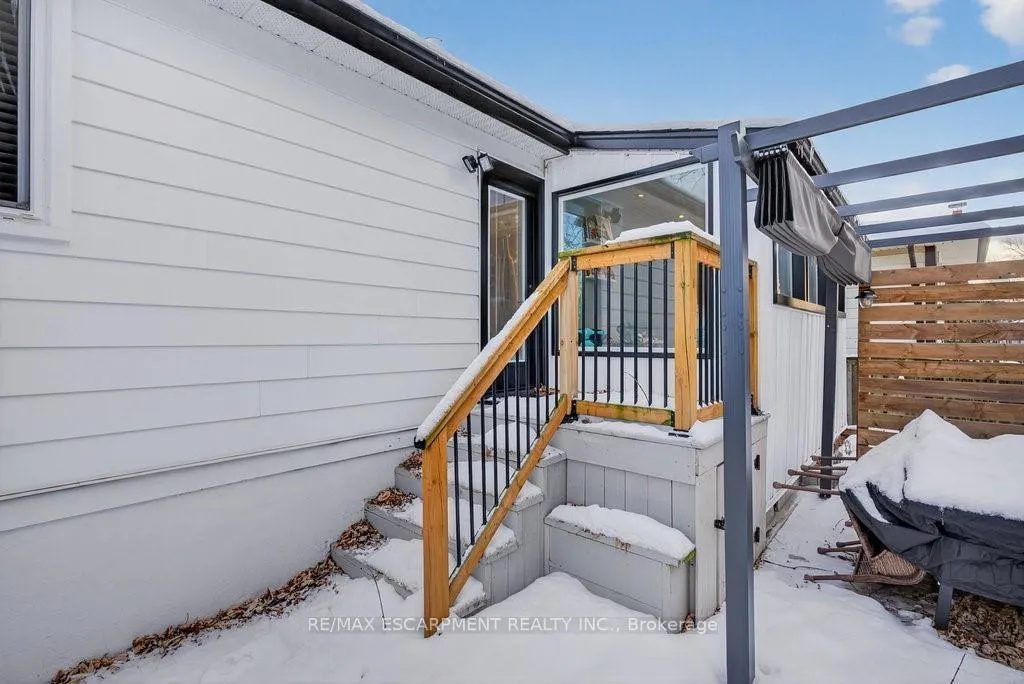 Photo 46 of 16 Forestgate Drive, Hamilton, Fessenden — HOMEH
