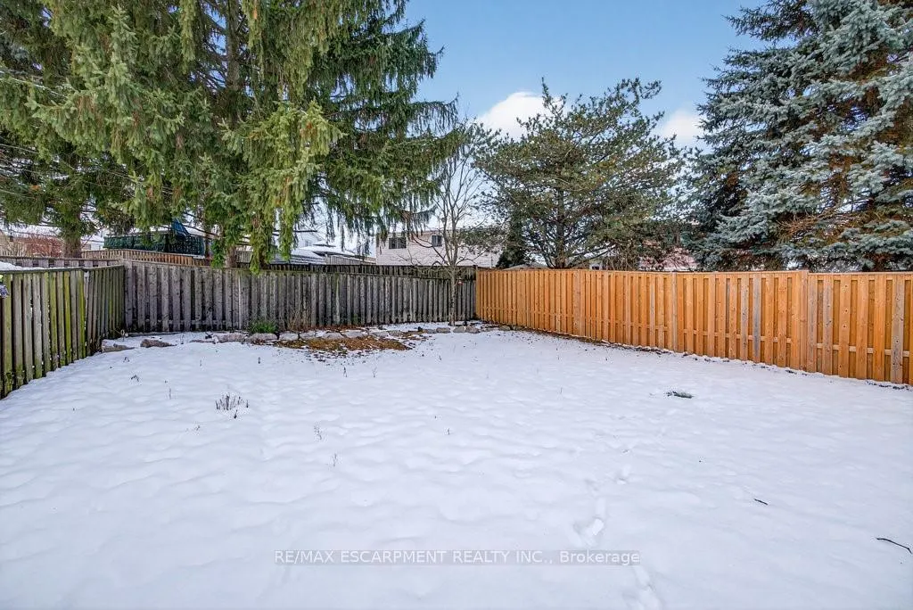 Photo 49 of 16 Forestgate Drive, Hamilton, Fessenden — HOMEH