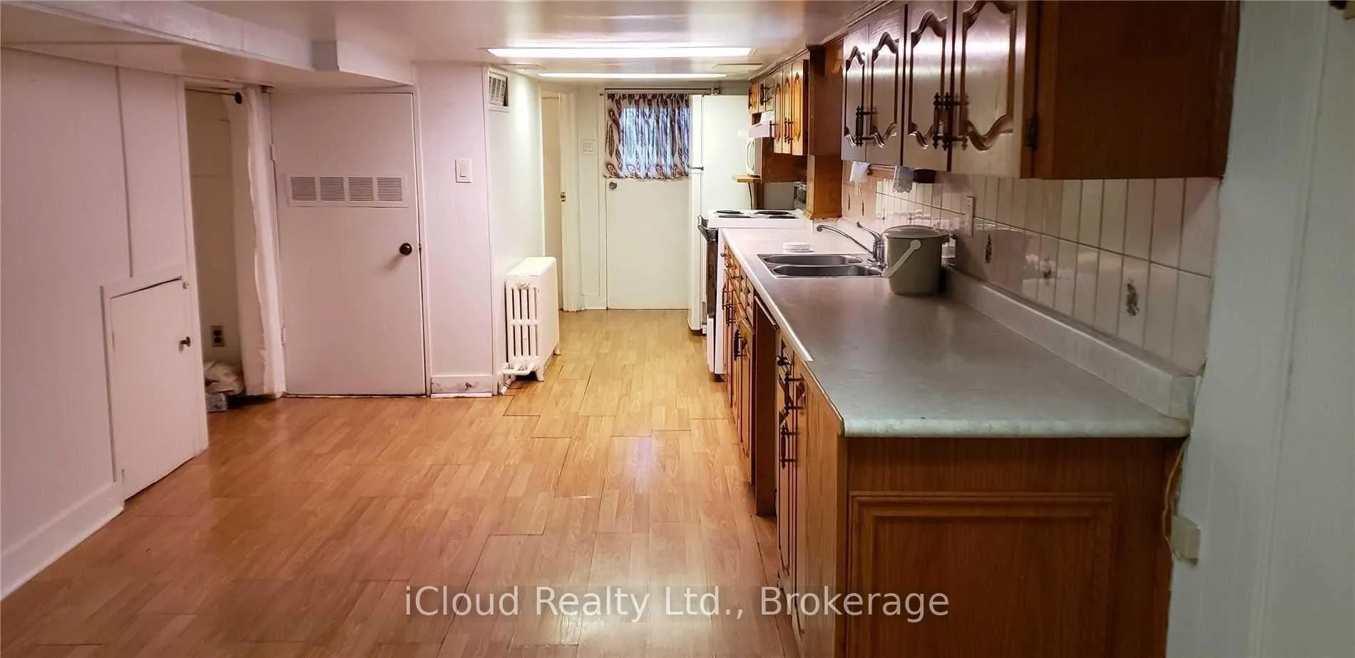 Photo 6 of Unit Basement, 547 Lauder Avenue, Toronto, Oakwood Village — HOMEH