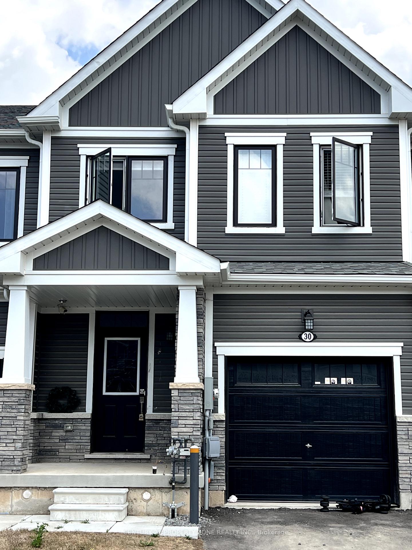 Photo 1 of 30 Lemon Avenue N, Thorold, Hurricane/Merrittville — HOMEH