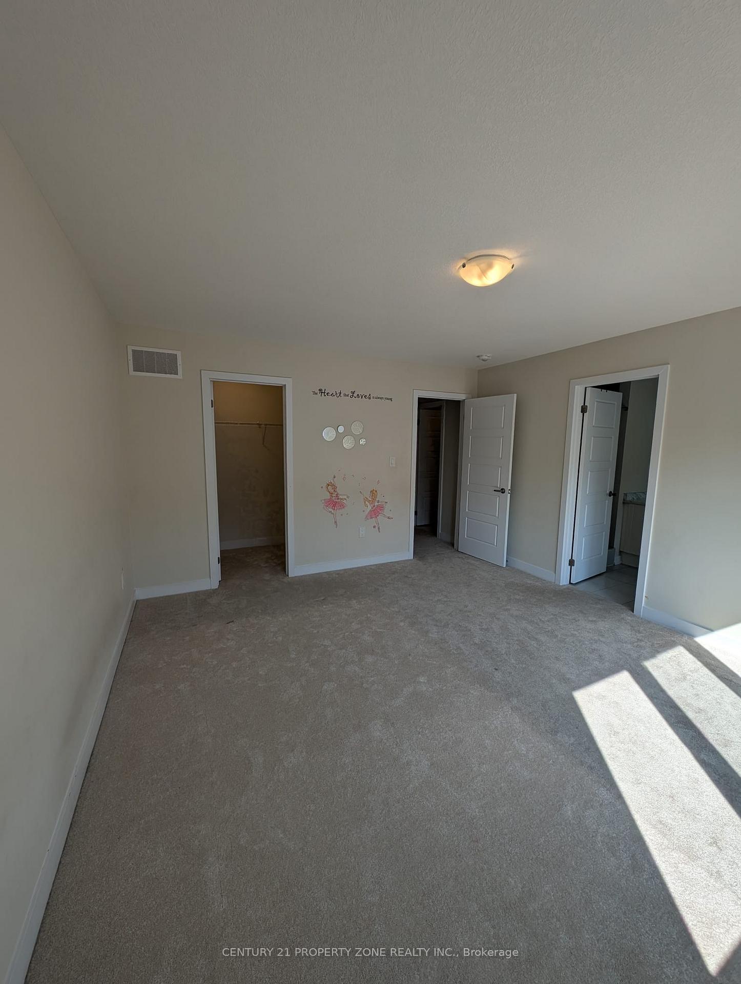 Photo 12 of 30 Lemon Avenue N, Thorold, Hurricane/Merrittville — HOMEH