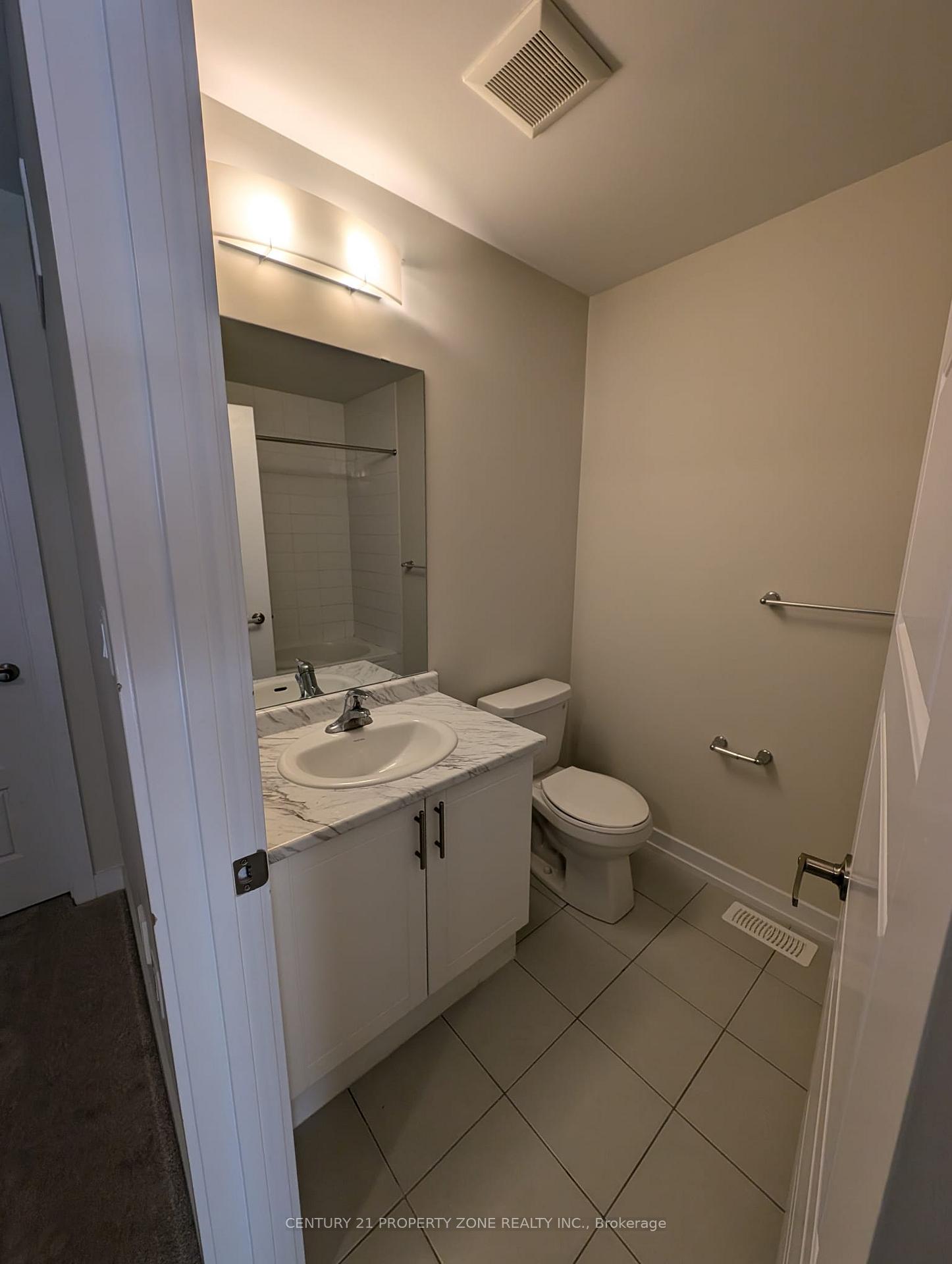 Photo 16 of 30 Lemon Avenue N, Thorold, Hurricane/Merrittville — HOMEH