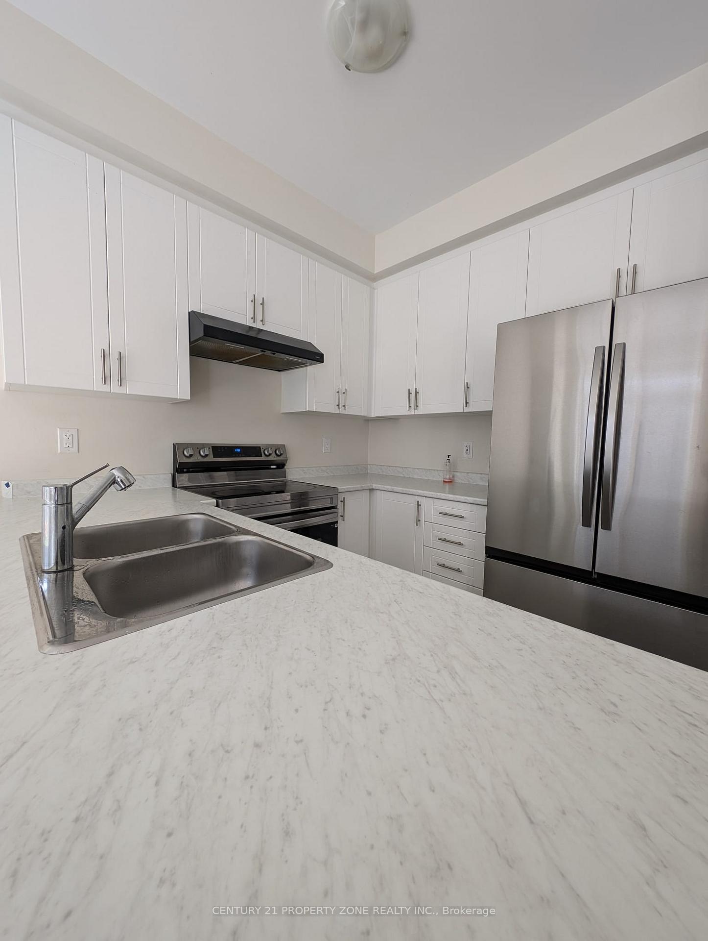 Photo 20 of 30 Lemon Avenue N, Thorold, Hurricane/Merrittville — HOMEH