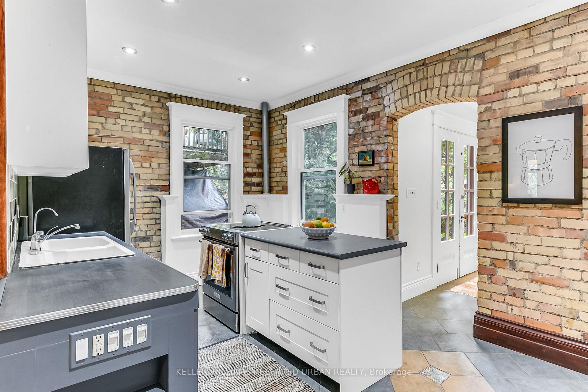 Photo 18 of 204 Ashdale Avenue, Toronto, Greenwood-Coxwell — HOMEH
