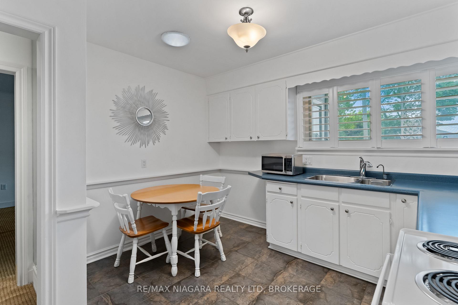 Photo 6 of 48 Mcdonald Avenue, Thorold, Thorold Downtown — HOMEH