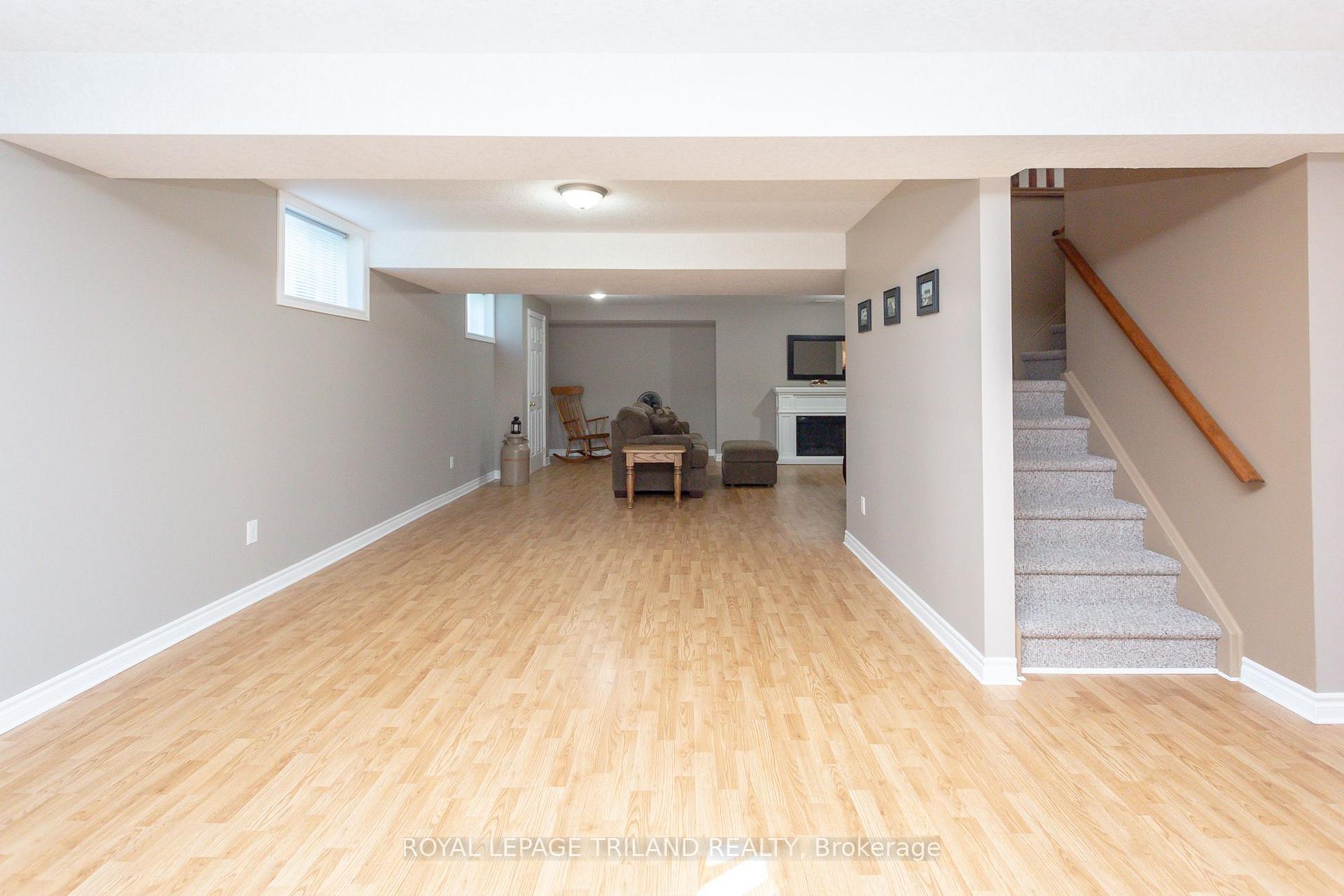 Photo 26 of 1104 Gladstone Drive, Thames Centre, Rural Thames Centre — HOMEH