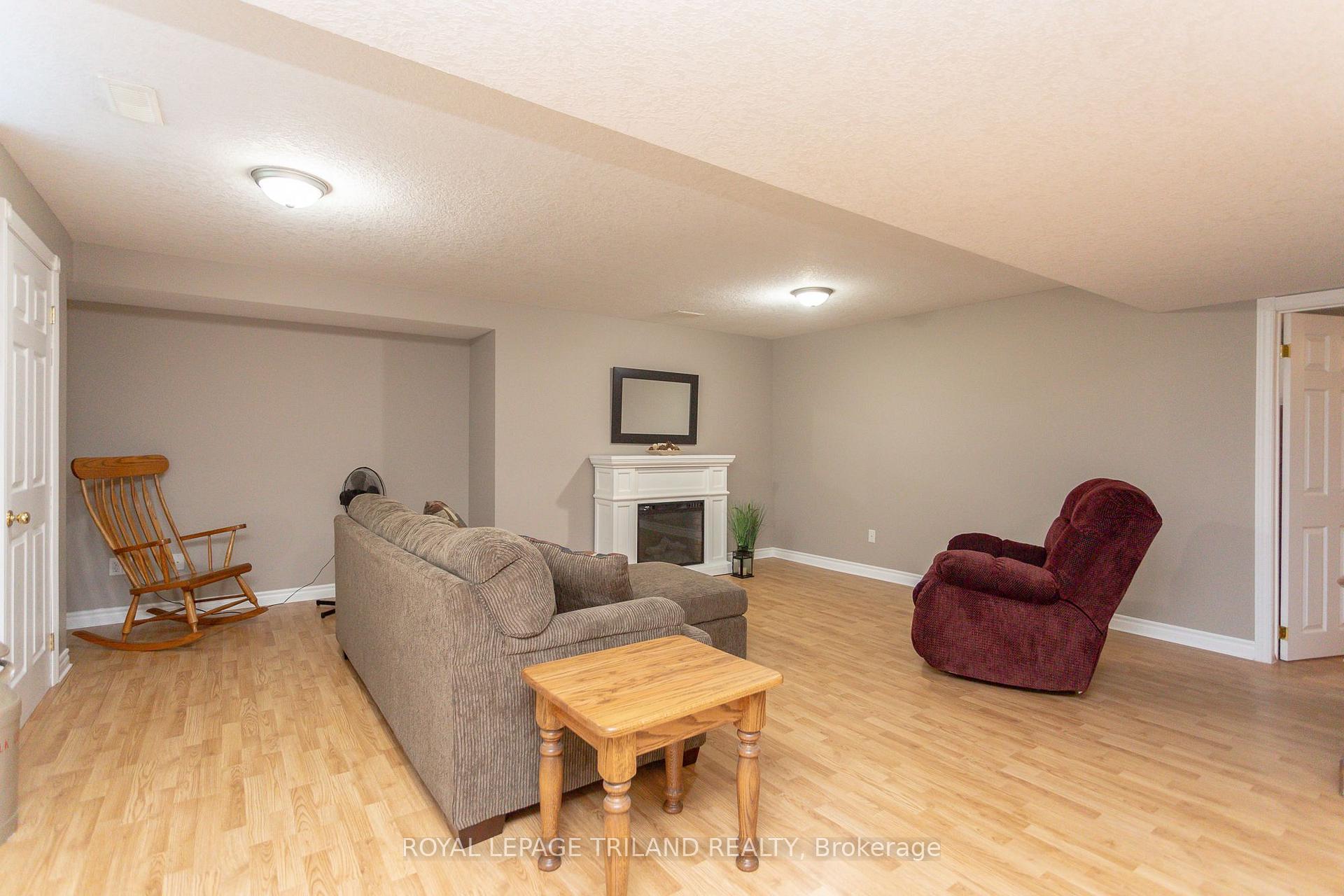 Photo 28 of 1104 Gladstone Drive, Thames Centre, Rural Thames Centre — HOMEH