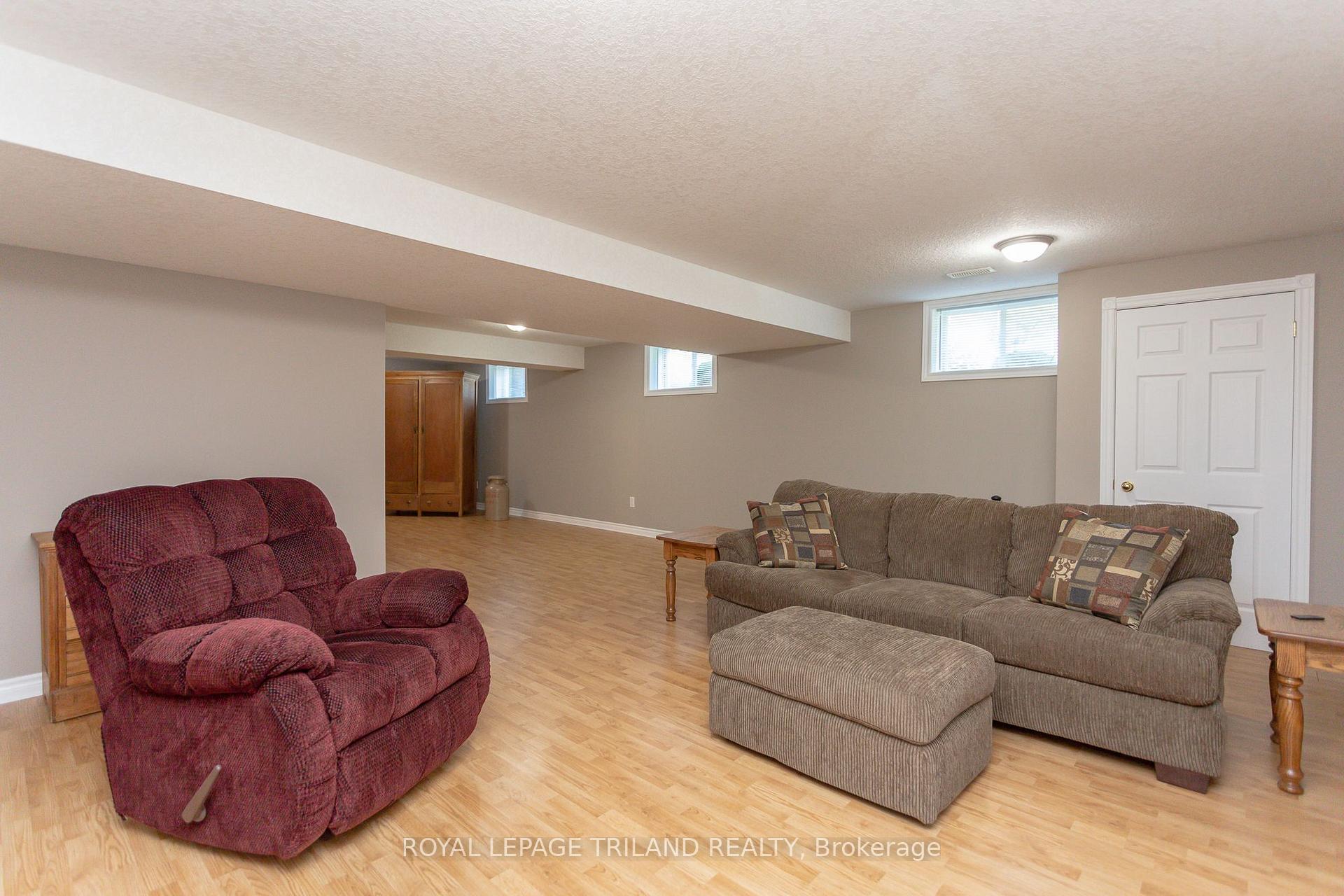 Photo 29 of 1104 Gladstone Drive, Thames Centre, Rural Thames Centre — HOMEH