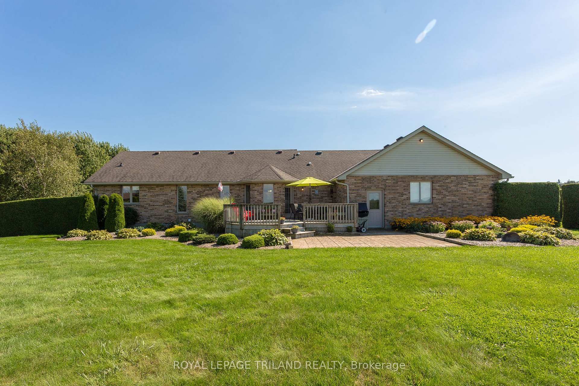 Photo 31 of 1104 Gladstone Drive, Thames Centre, Rural Thames Centre — HOMEH