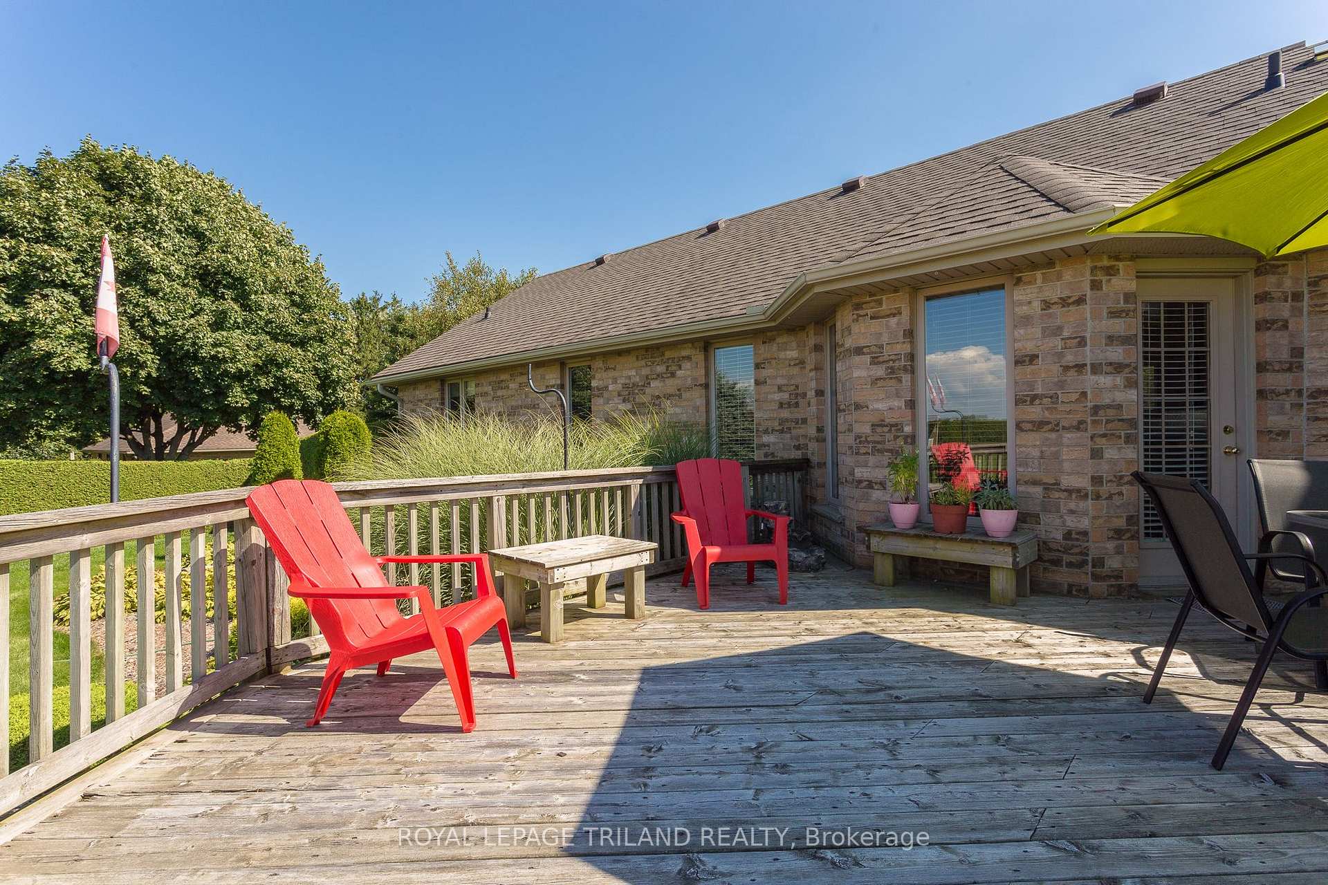 Photo 34 of 1104 Gladstone Drive, Thames Centre, Rural Thames Centre — HOMEH