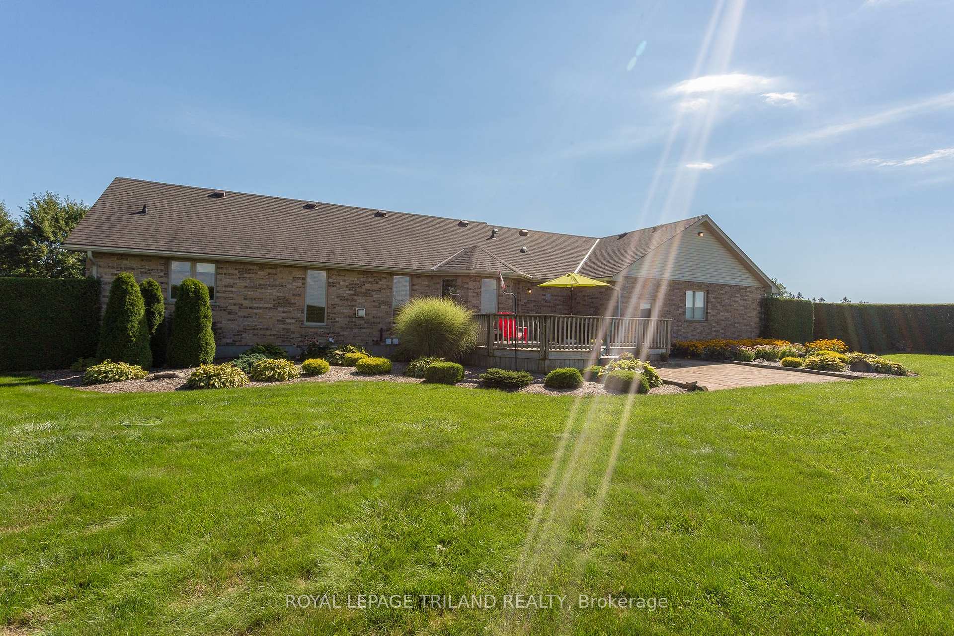 Photo 38 of 1104 Gladstone Drive, Thames Centre, Rural Thames Centre — HOMEH