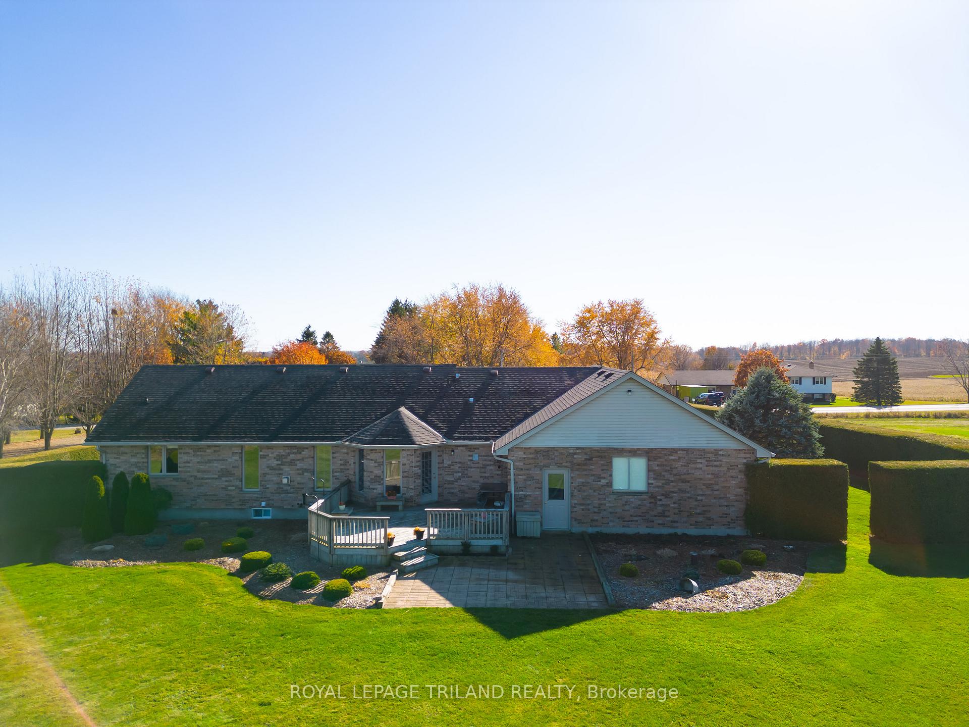 Photo 44 of 1104 Gladstone Drive, Thames Centre, Rural Thames Centre — HOMEH
