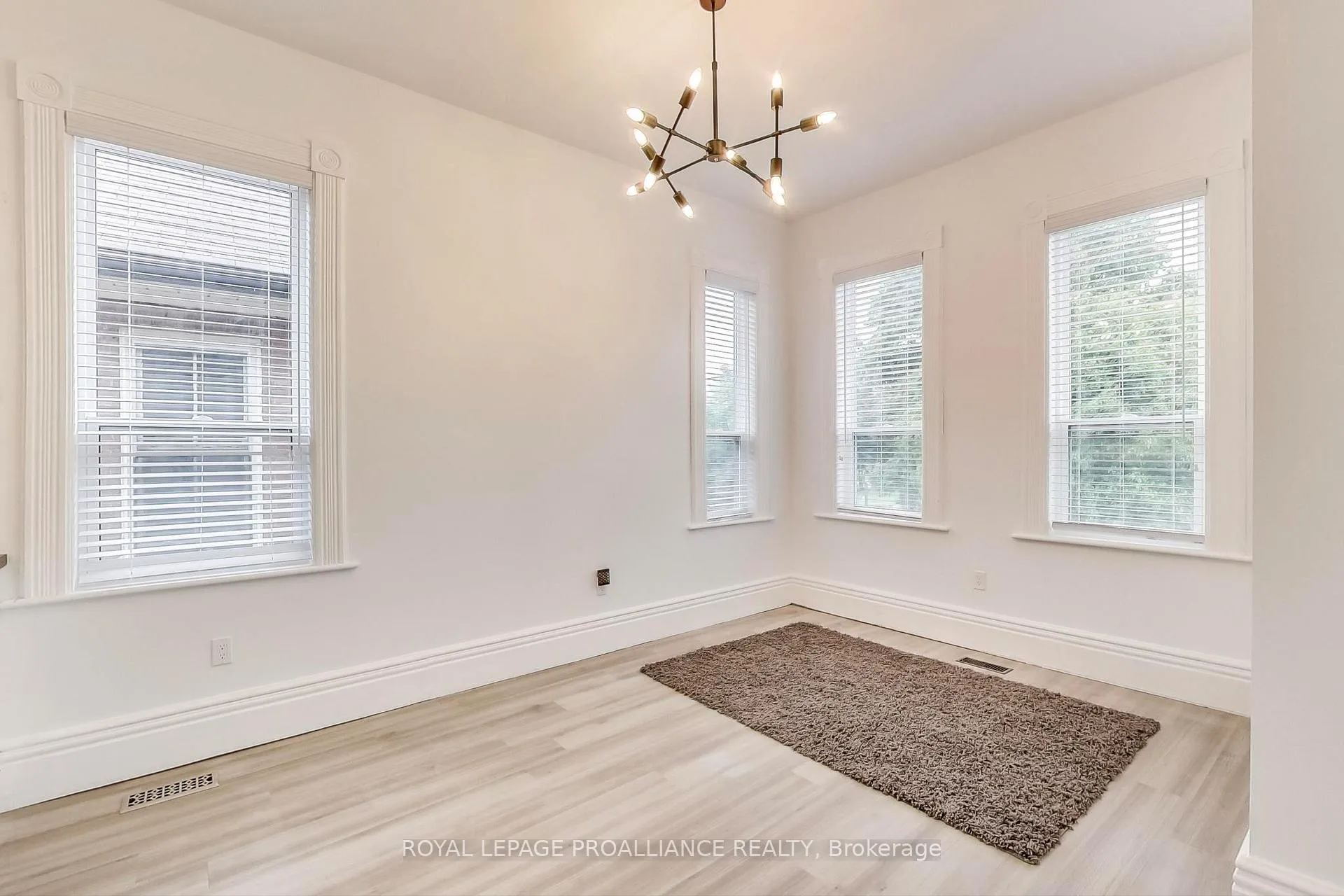 Photo 10 of Unit # 2, 615 Union Street, Peterborough, Town Ward 3 — HOMEH