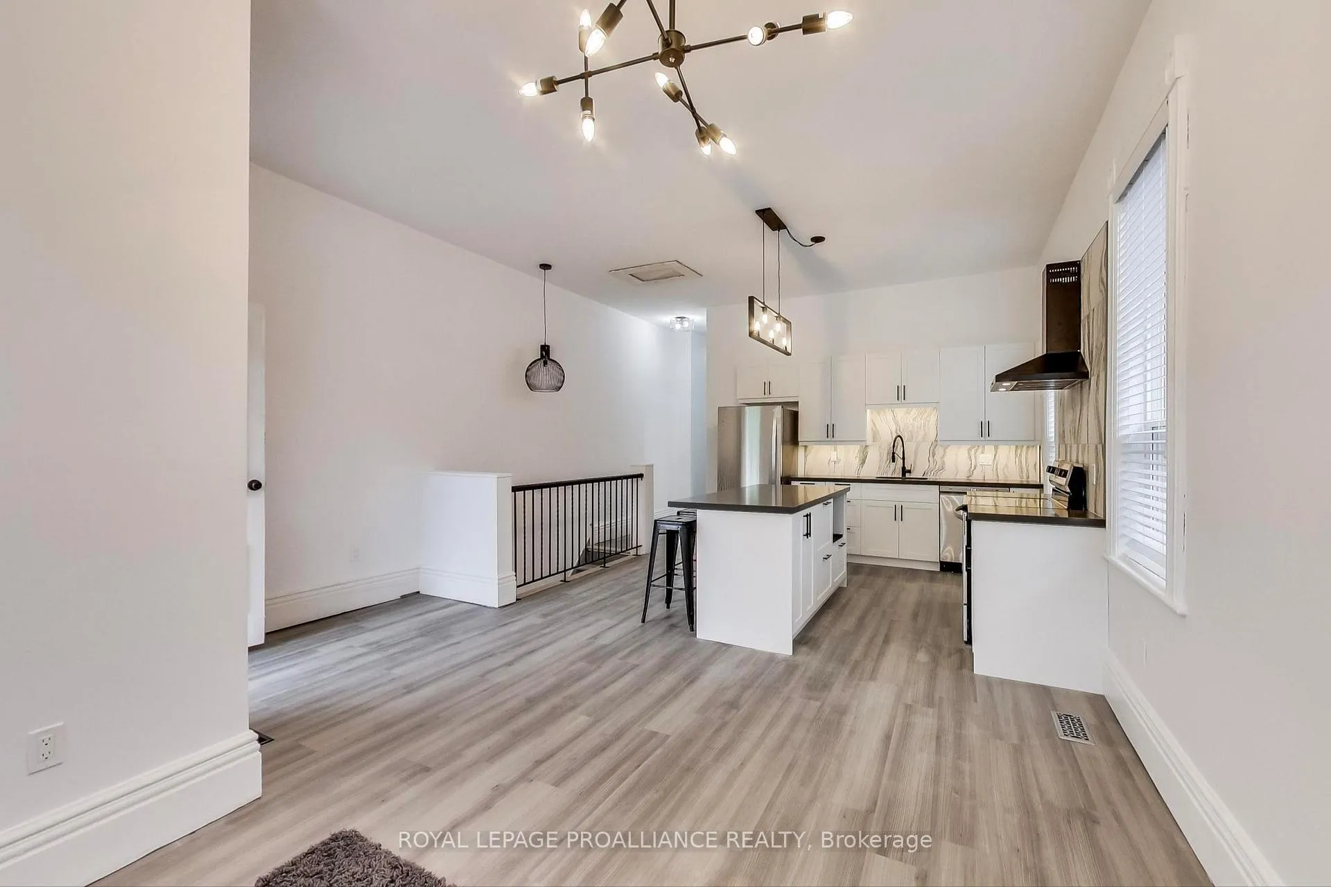 Photo 12 of Unit # 2, 615 Union Street, Peterborough, Town Ward 3 — HOMEH