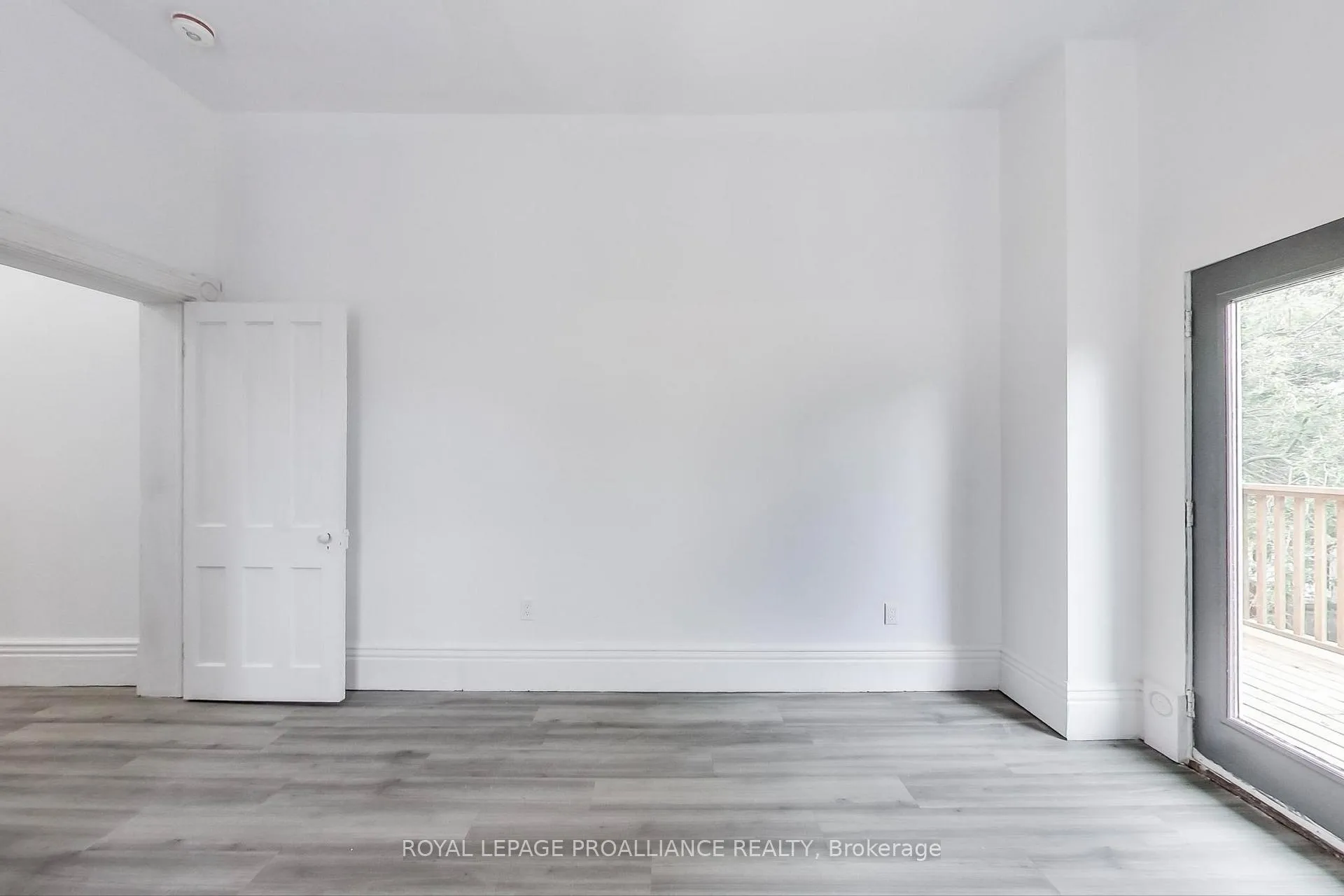 Photo 17 of Unit # 2, 615 Union Street, Peterborough, Town Ward 3 — HOMEH