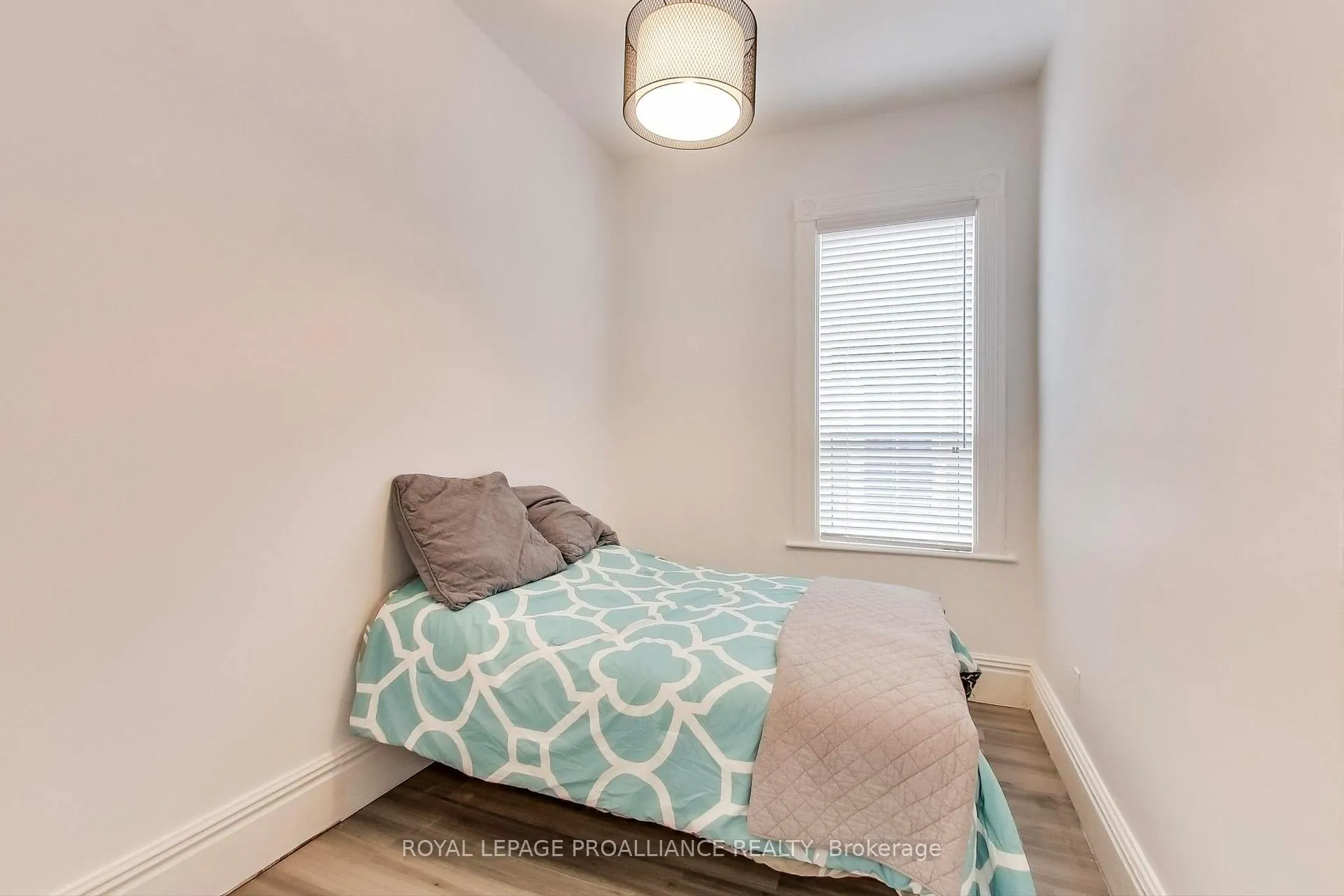 Photo 21 of Unit # 2, 615 Union Street, Peterborough, Town Ward 3 — HOMEH