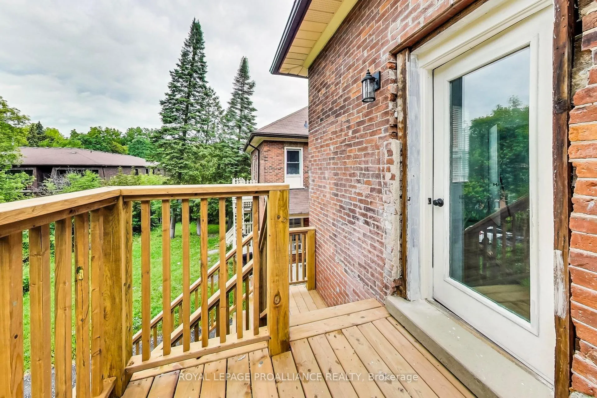 Photo 24 of Unit # 2, 615 Union Street, Peterborough, Town Ward 3 — HOMEH