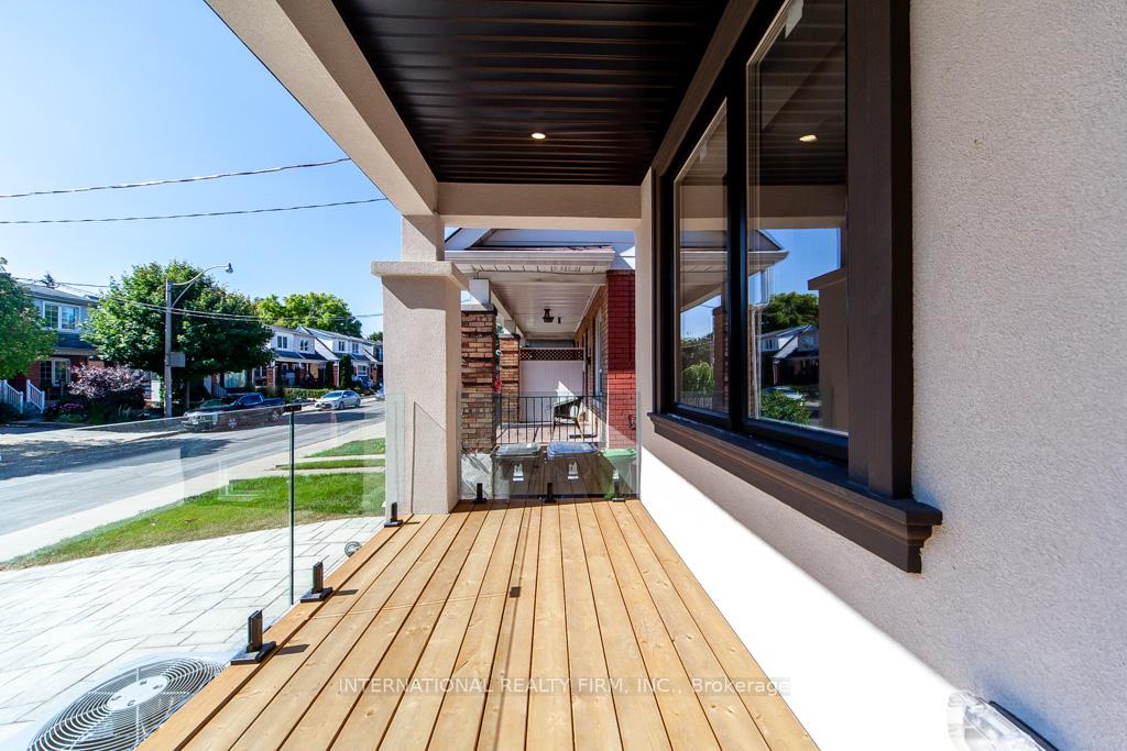 Photo 5 of 186 Milverton Boulevard, Toronto, Danforth Village-East York — HOMEH