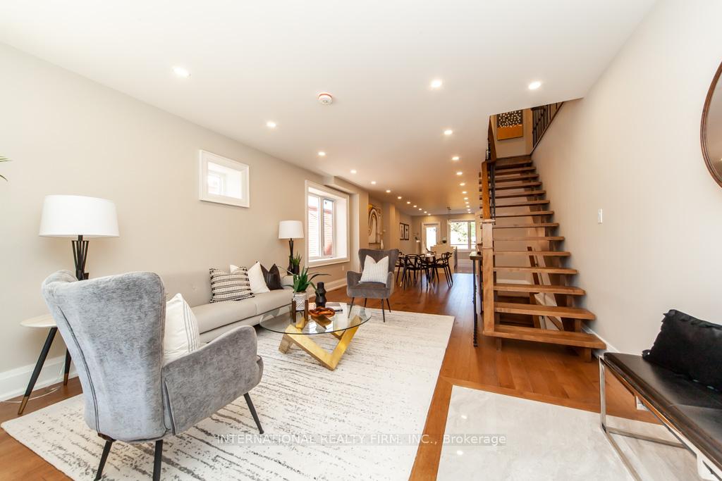 Photo 10 of 186 Milverton Boulevard, Toronto, Danforth Village-East York — HOMEH