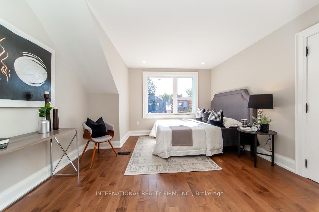 Photo 30 of 186 Milverton Boulevard, Toronto, Danforth Village-East York — HOMEH