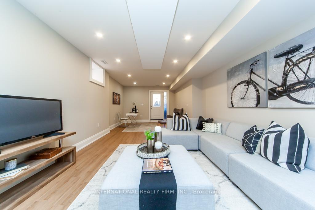 Photo 38 of 186 Milverton Boulevard, Toronto, Danforth Village-East York — HOMEH
