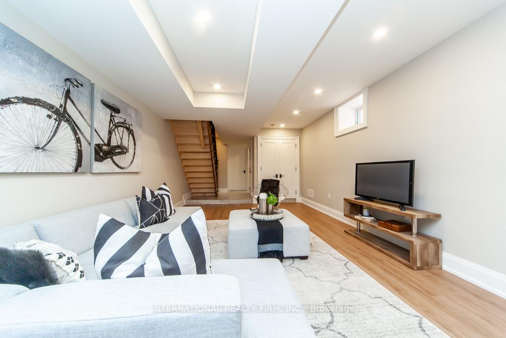Photo 41 of 186 Milverton Boulevard, Toronto, Danforth Village-East York — HOMEH