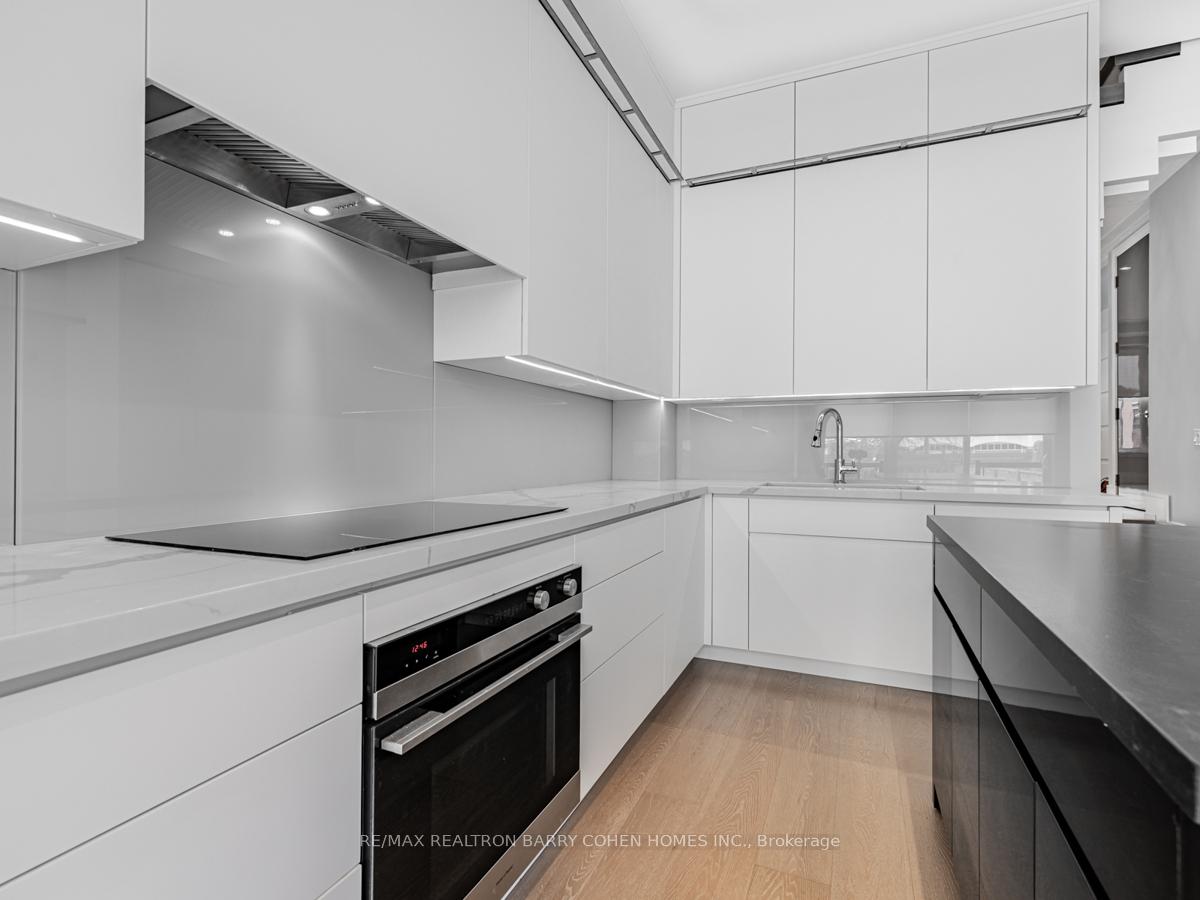 Photo 10 of 215 Cedric Avenue, Toronto, Oakwood Village — HOMEH