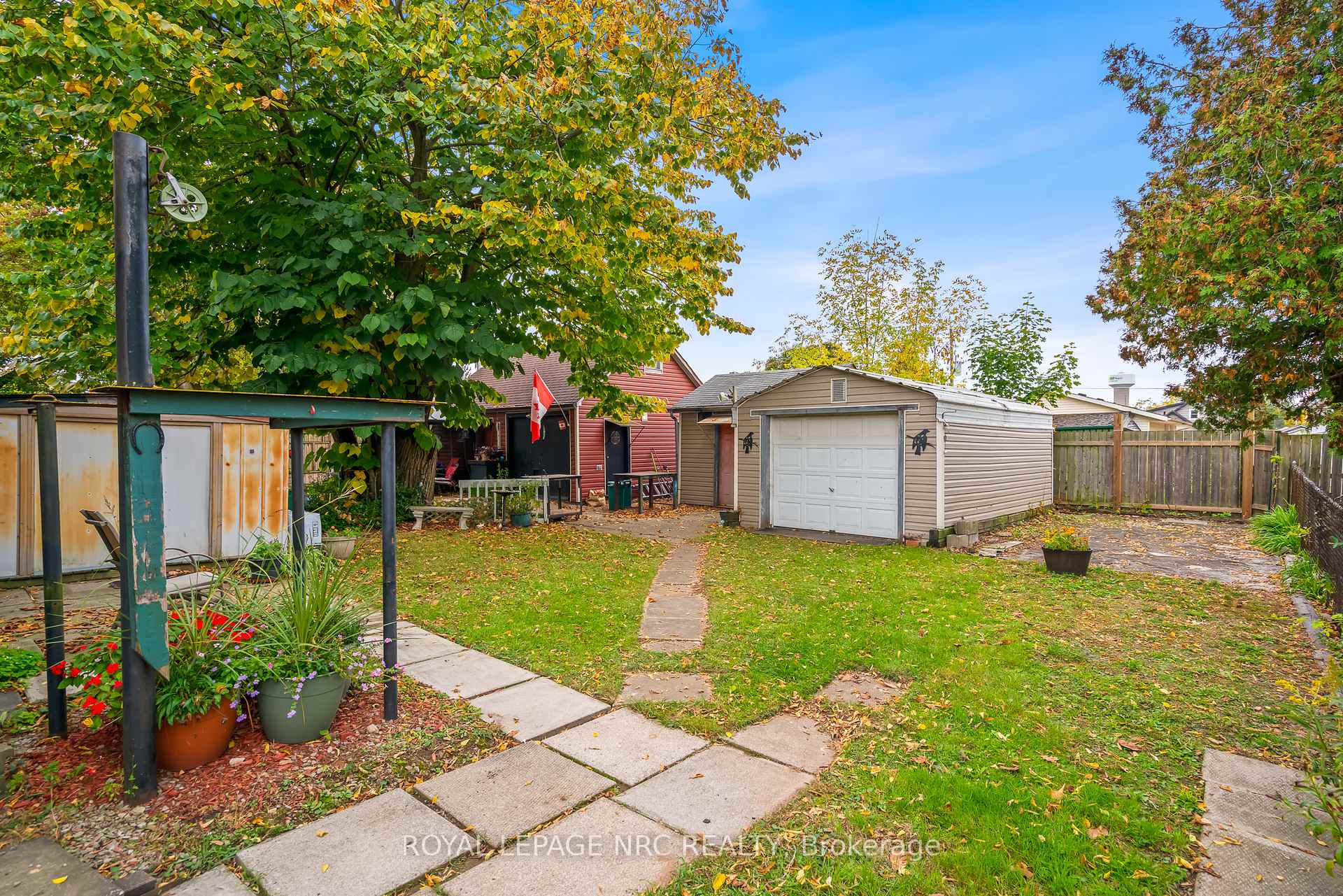 Photo 20 of 109 Mackan Street, Thorold, Allanburg/Thorold South — HOMEH
