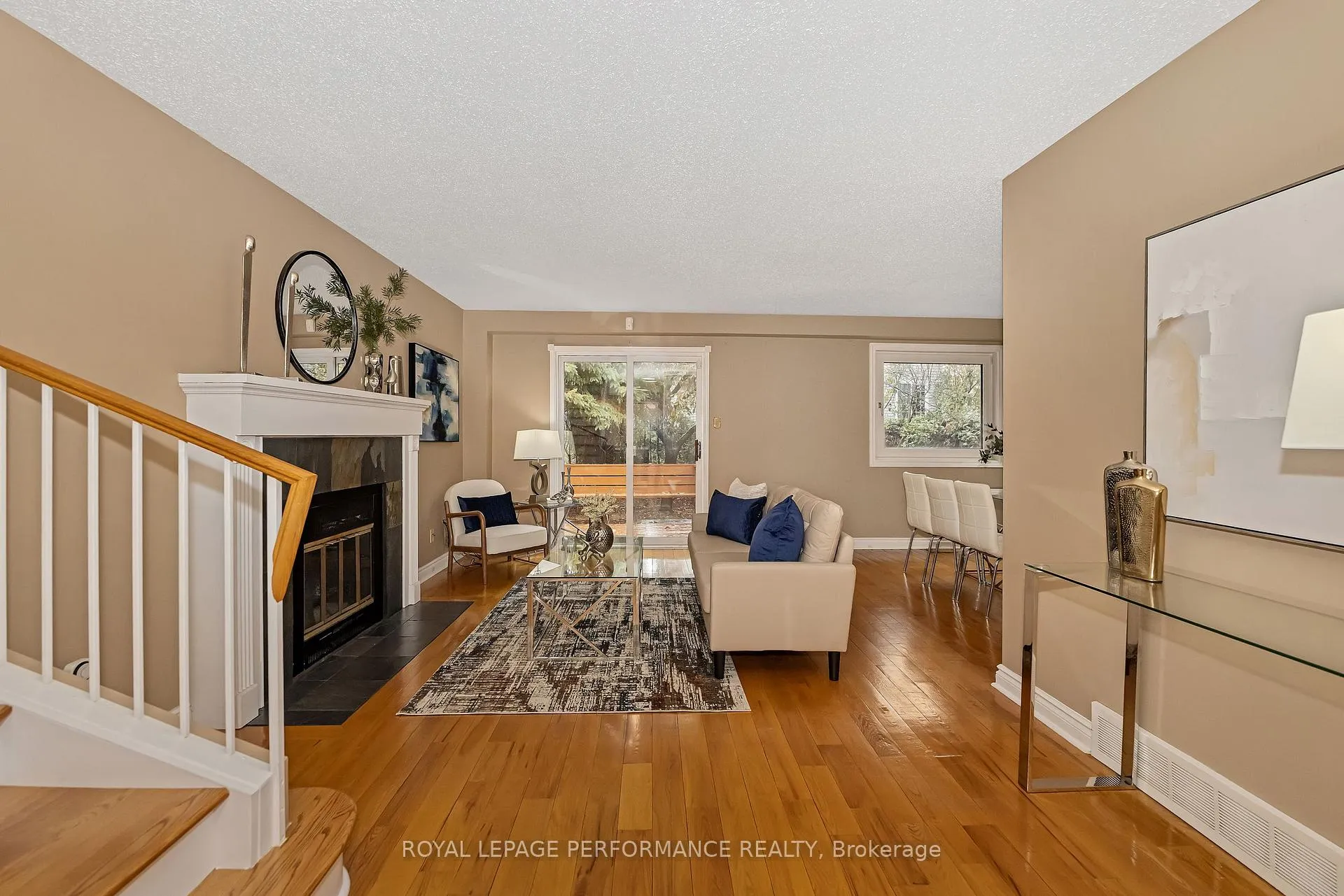 Photo 12 of 46 Otten Drive, Ottawa, Barrhaven - Pheasant Run — HOMEH