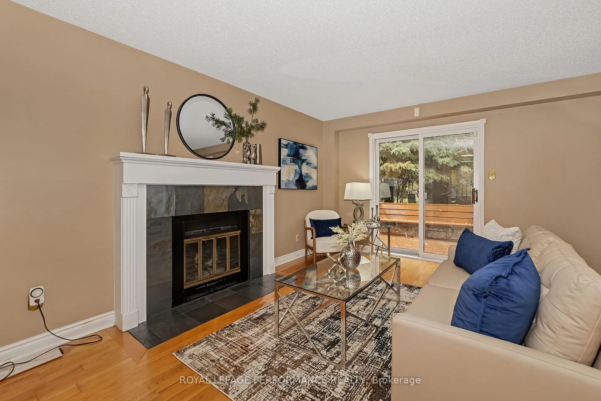Photo 13 of 46 Otten Drive, Ottawa, Barrhaven - Pheasant Run — HOMEH