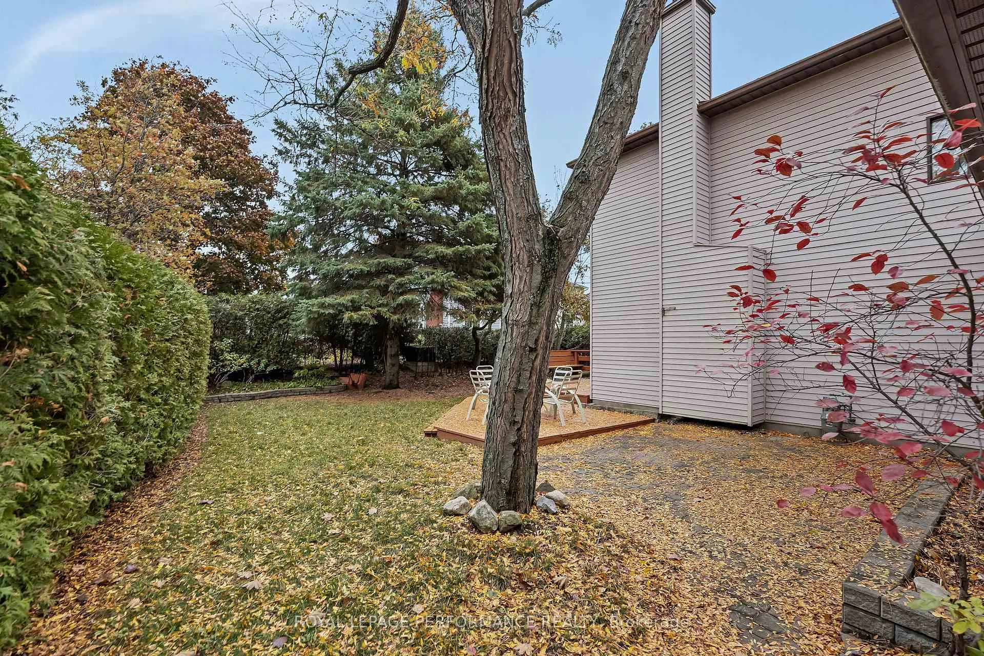 Photo 25 of 46 Otten Drive, Ottawa, Barrhaven - Pheasant Run — HOMEH