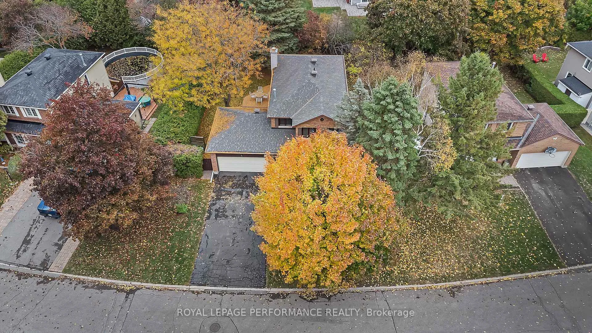 Photo 29 of 46 Otten Drive, Ottawa, Barrhaven - Pheasant Run — HOMEH