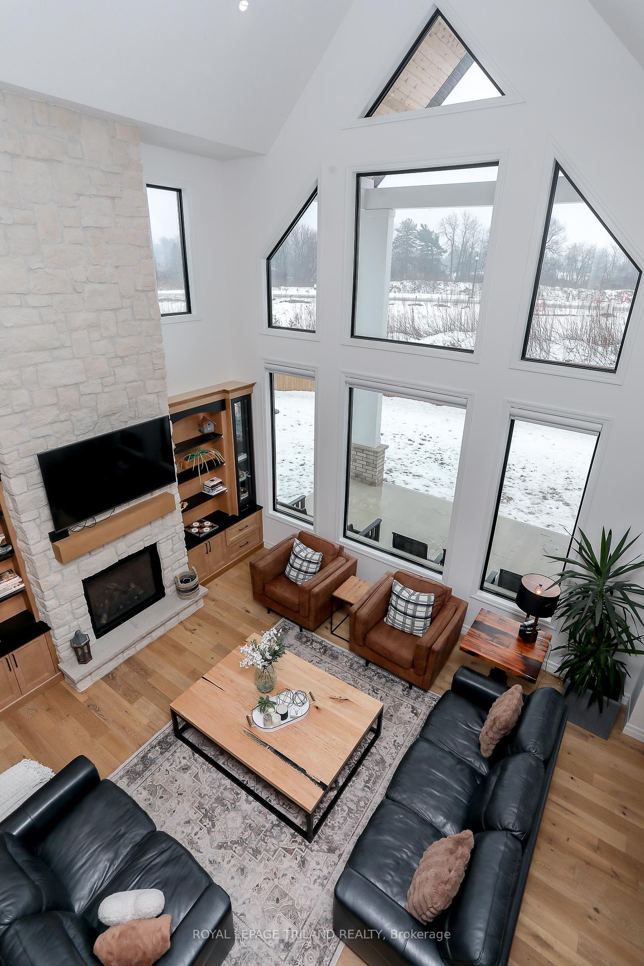 Photo 1 of 20 Greenbrier Ridge, Thames Centre, Rural Thames Centre — HOMEH