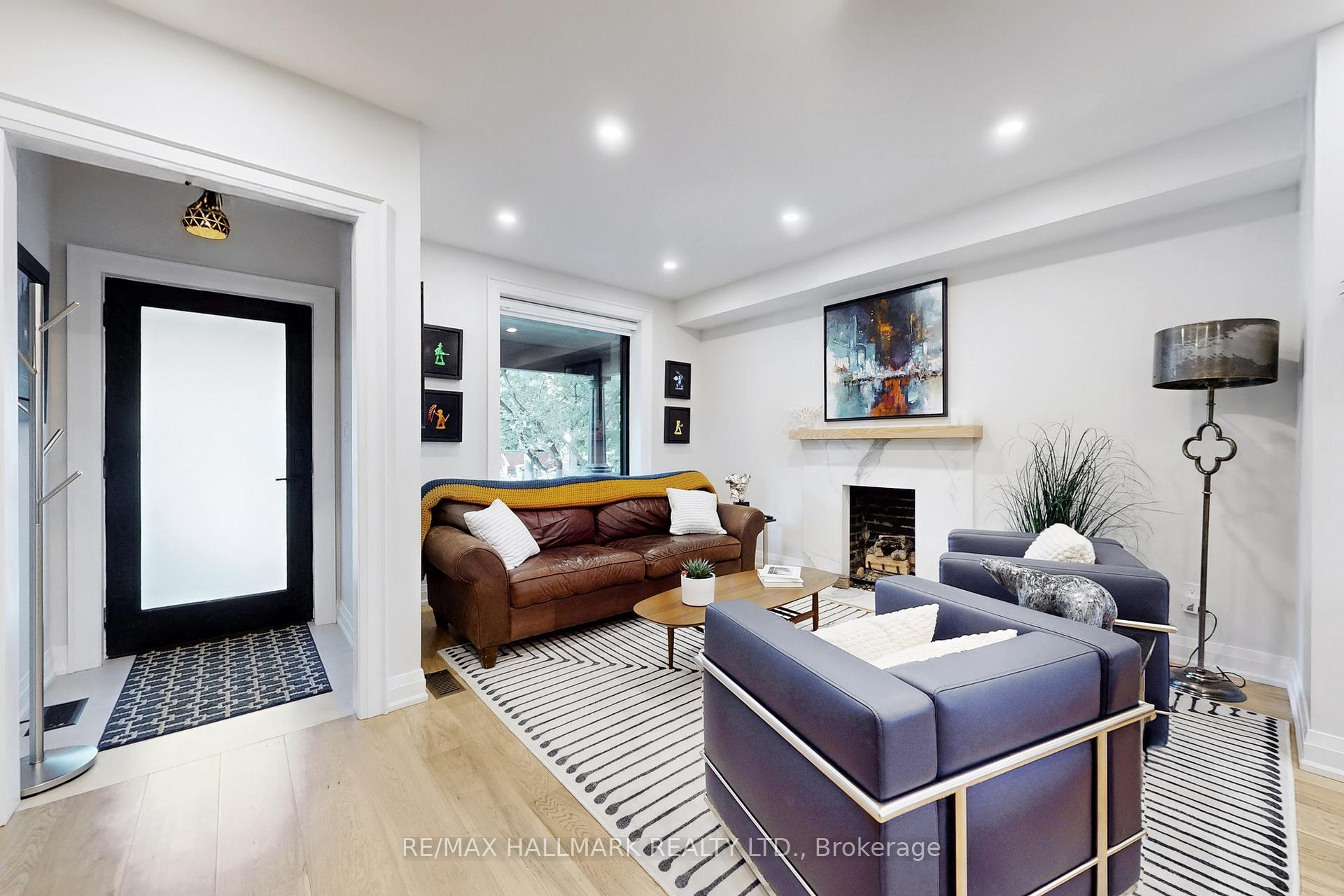 Photo 4 of 31 Garnock Avenue, Toronto, North Riverdale — HOMEH