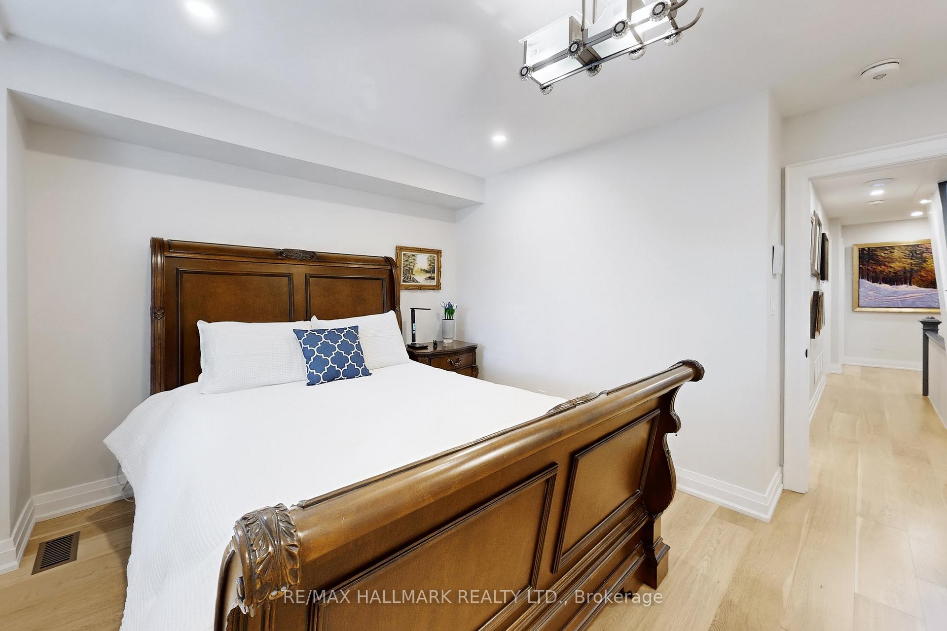 Photo 24 of 31 Garnock Avenue, Toronto, North Riverdale — HOMEH