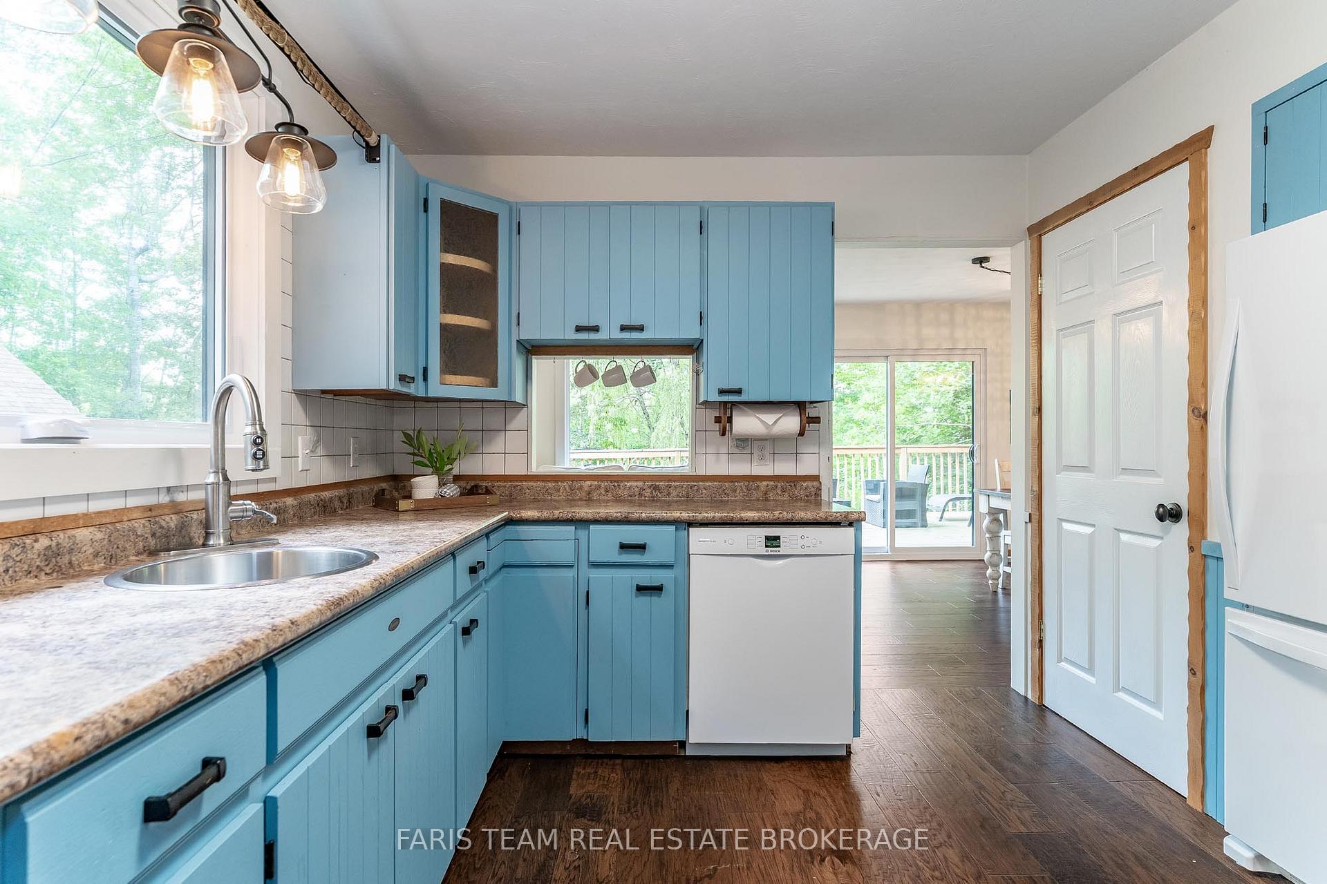 Photo 5 of 457 Silver Birch Drive, Tiny, Rural Tiny — HOMEH