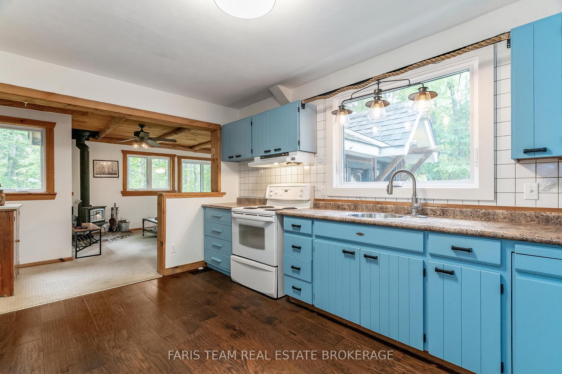 Photo 6 of 457 Silver Birch Drive, Tiny, Rural Tiny — HOMEH