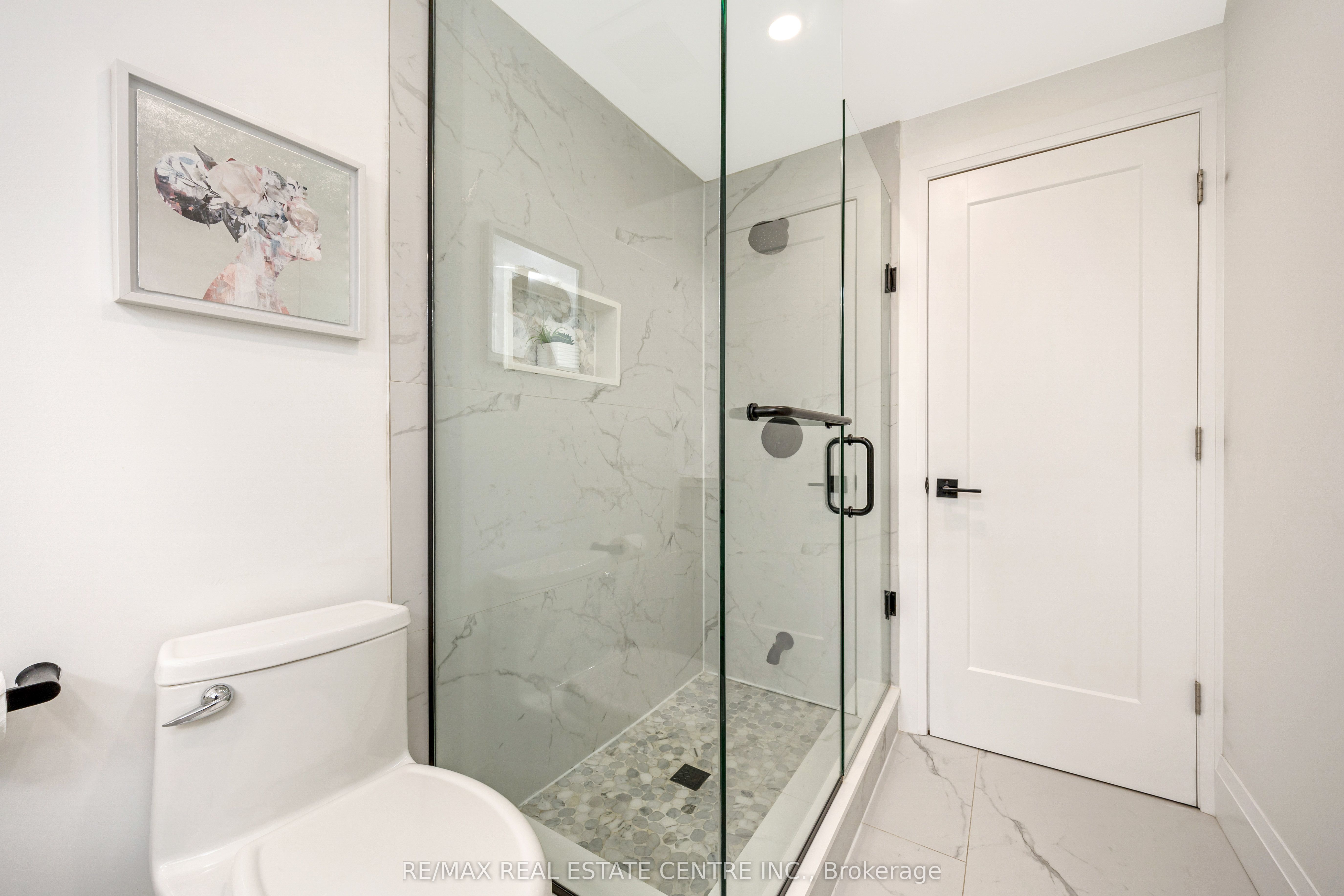 Photo 66 of 884 Hemlock Drive, Milton, Dorset Park — HOMEH