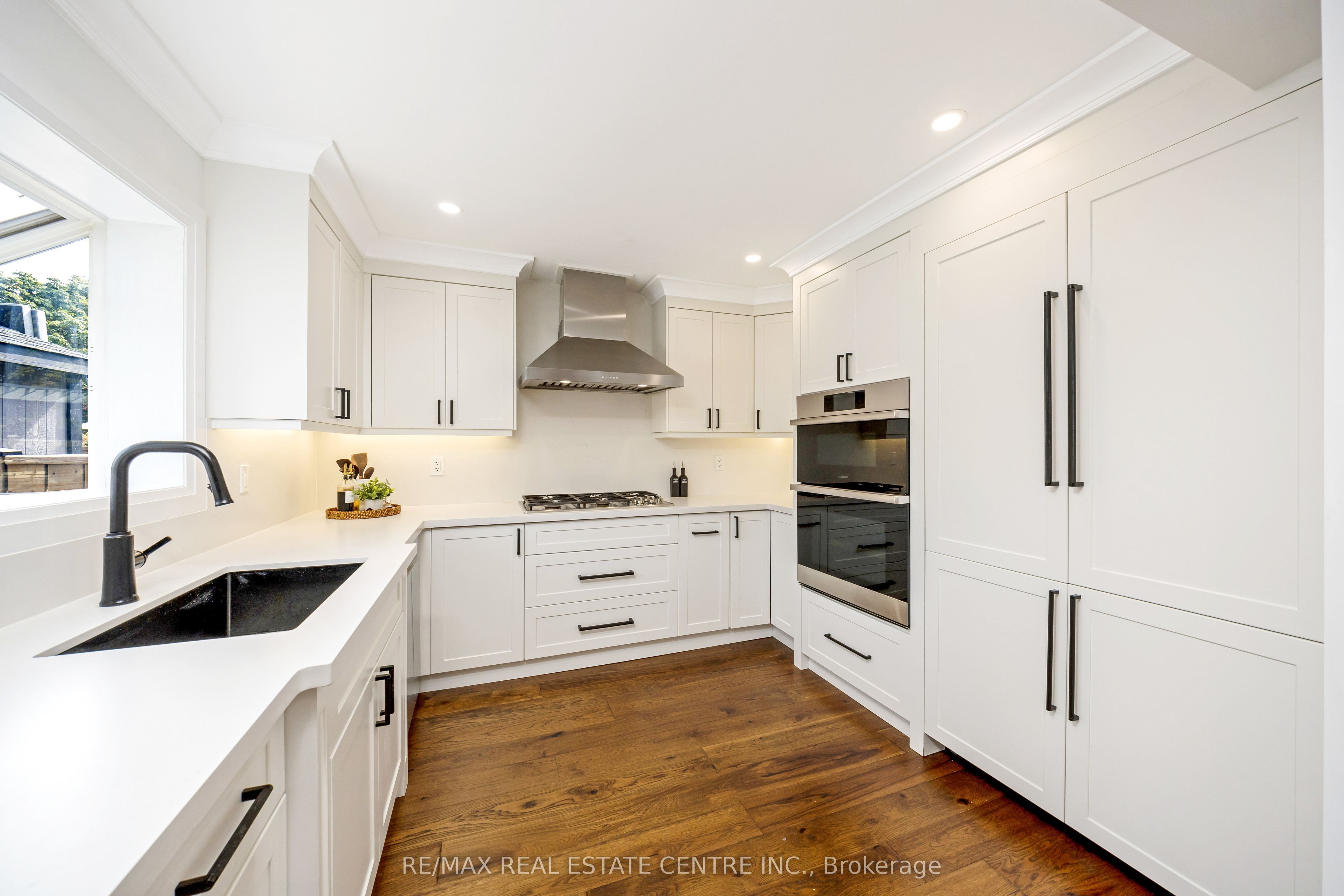 Photo 50 of 884 Hemlock Drive, Milton, Dorset Park — HOMEH