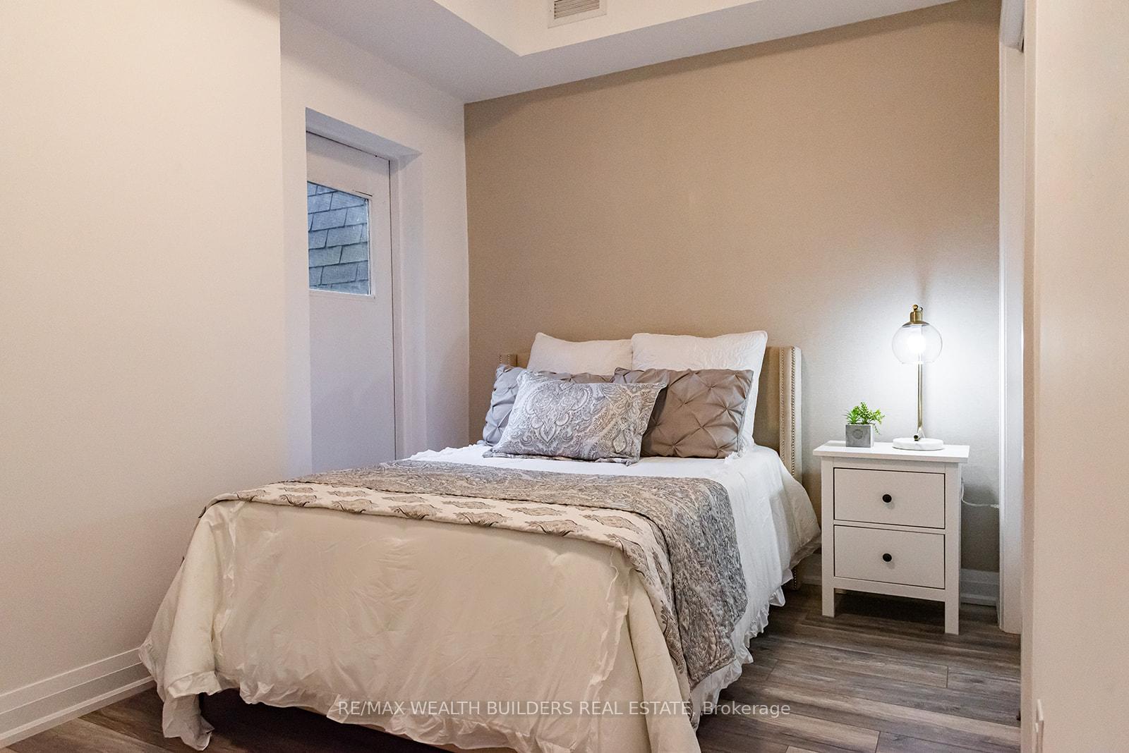 Photo 6 of Unit 5, 213 Jarvis Street, Toronto, Moss Park — HOMEH