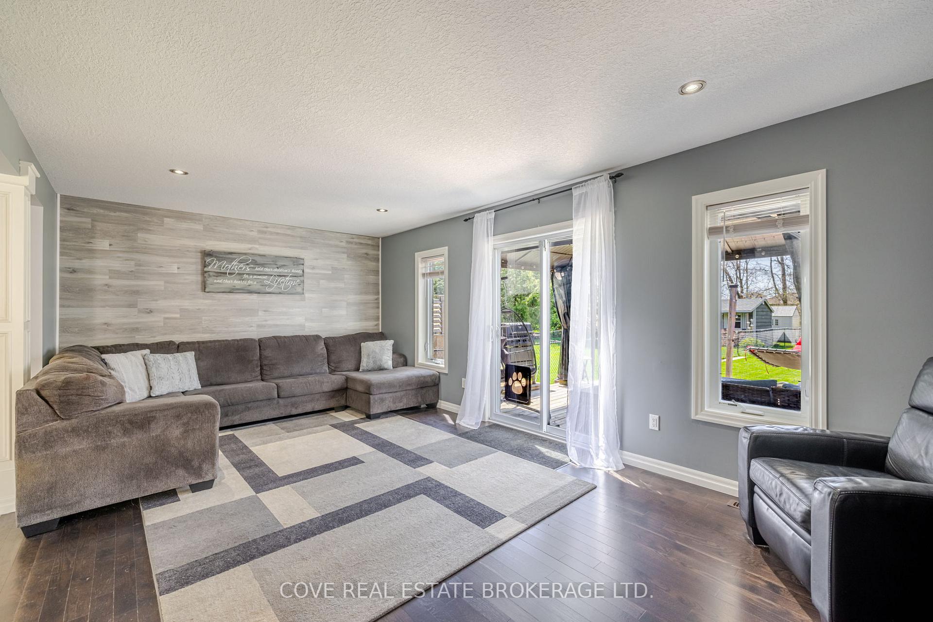 Photo 7 of 35 Leesboro Trail, Thames Centre, Thorndale — HOMEH