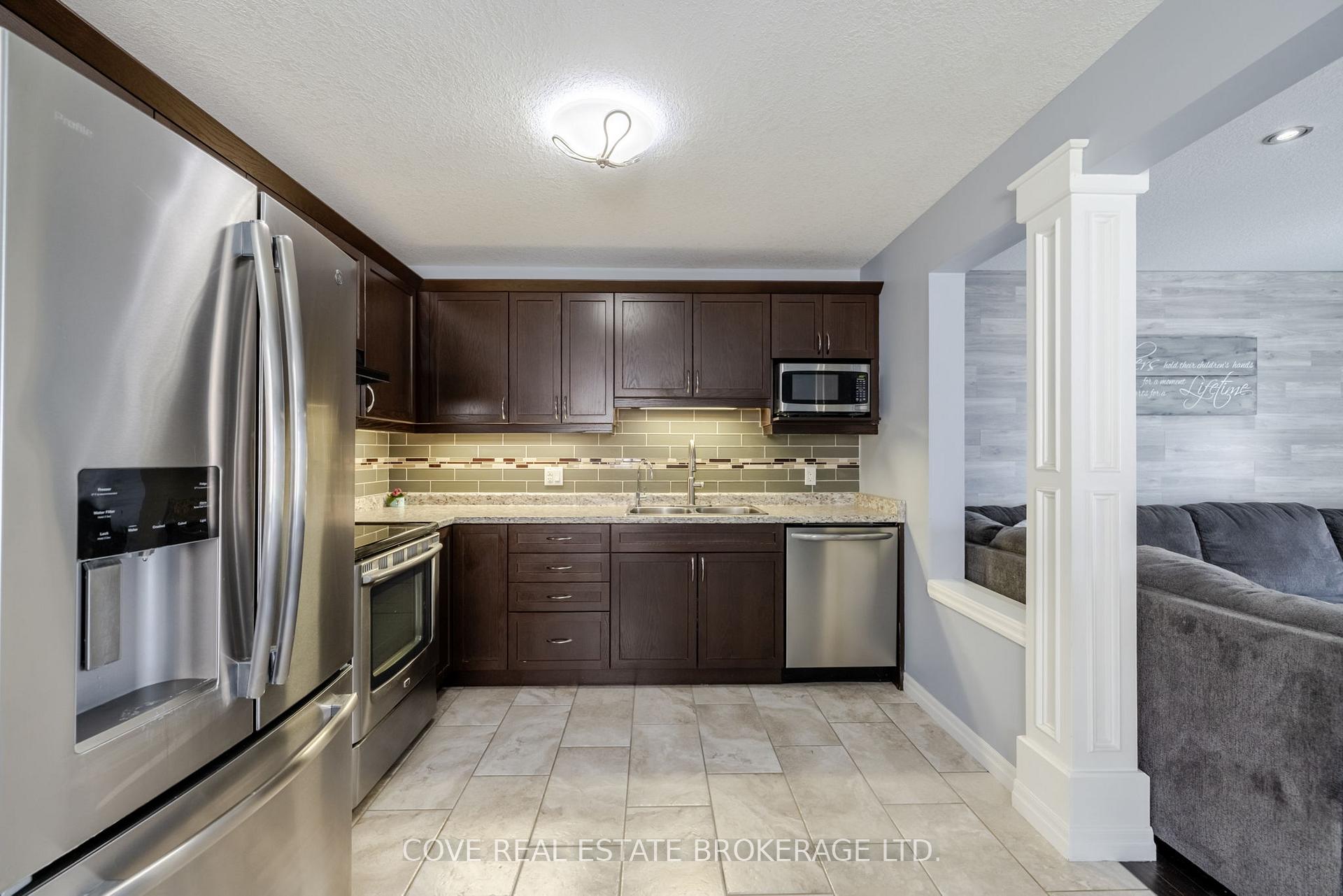 Photo 11 of 35 Leesboro Trail, Thames Centre, Thorndale — HOMEH
